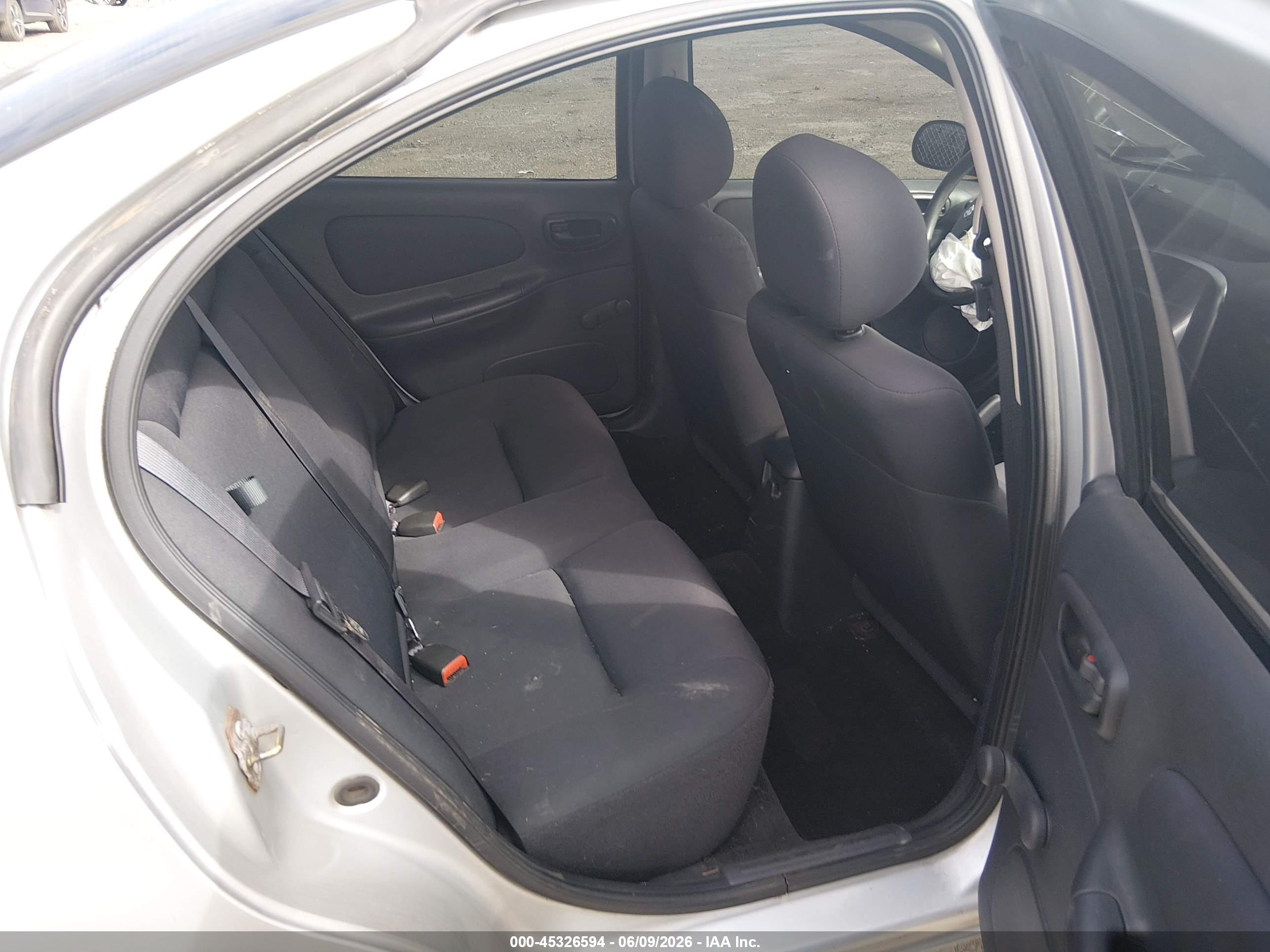 DODGE NEON image 8