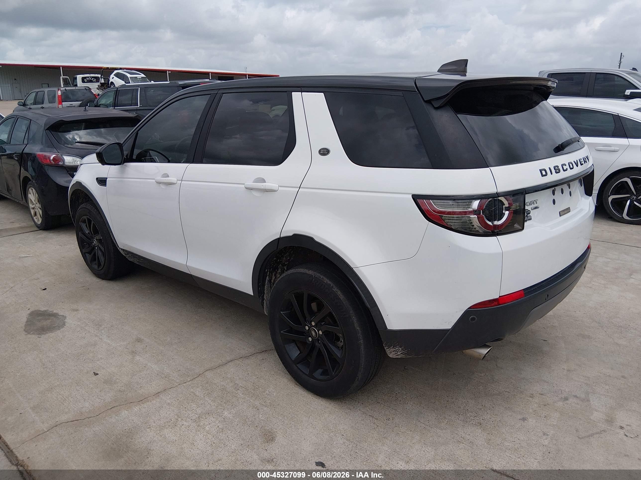 LAND ROVER image 3