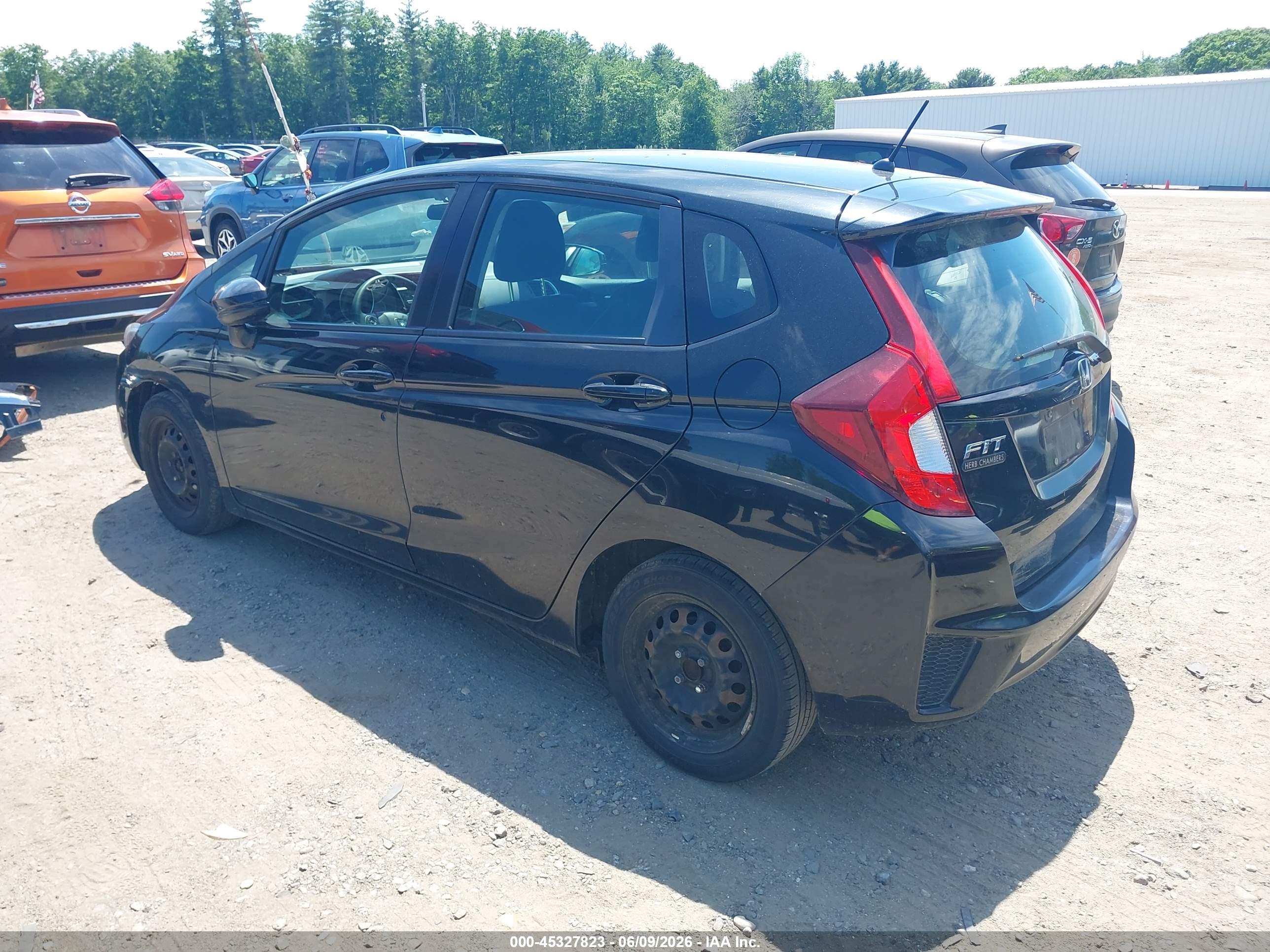 HONDA FIT image 3