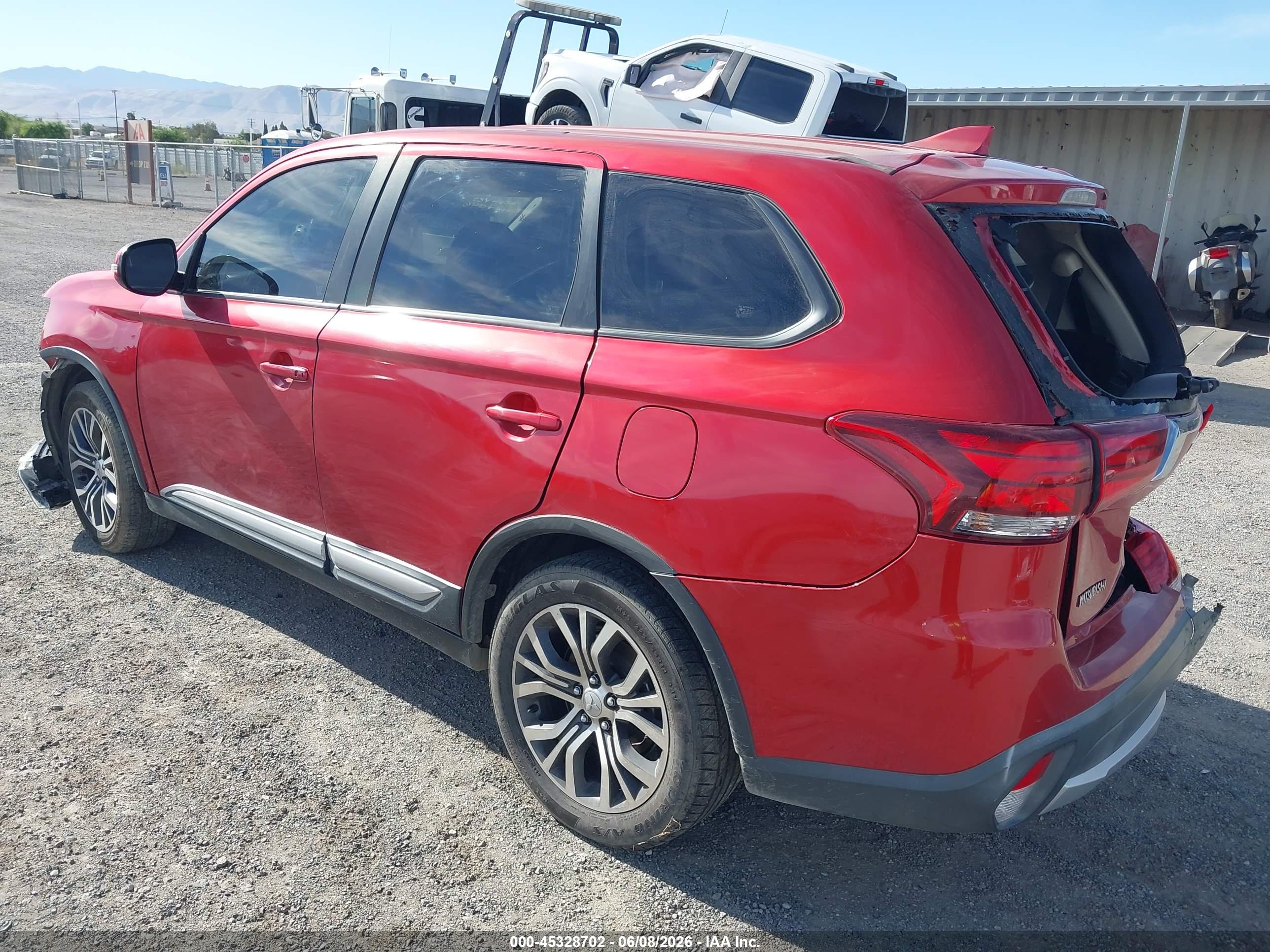 MITSUBISHI OUTLANDER image 3