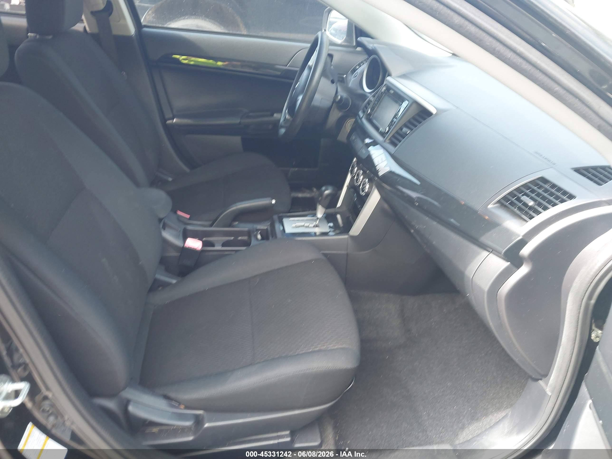 MITSUBISHI LANCER image 5