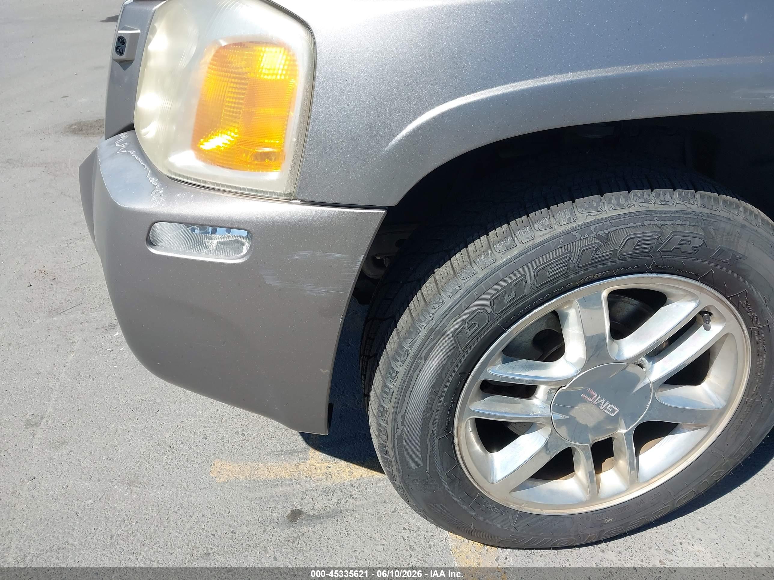GMC ENVOY image 6