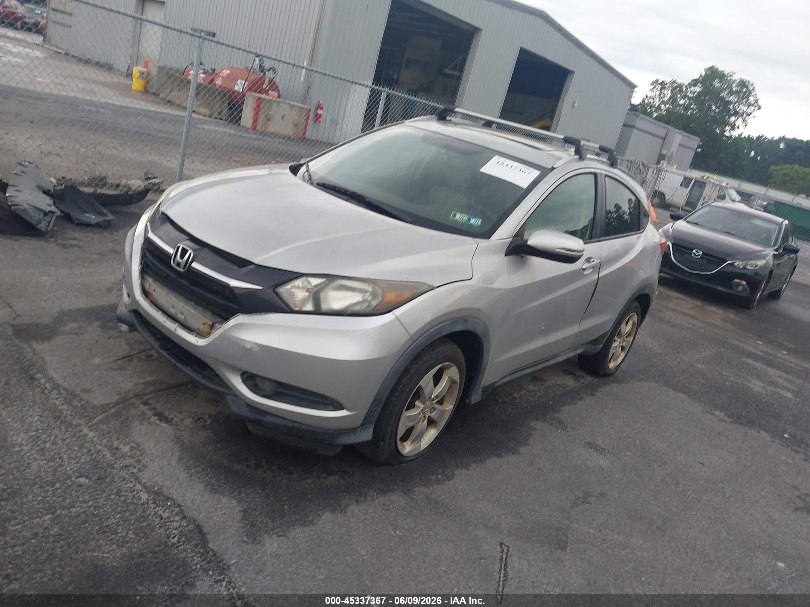HONDA HR-V image 2