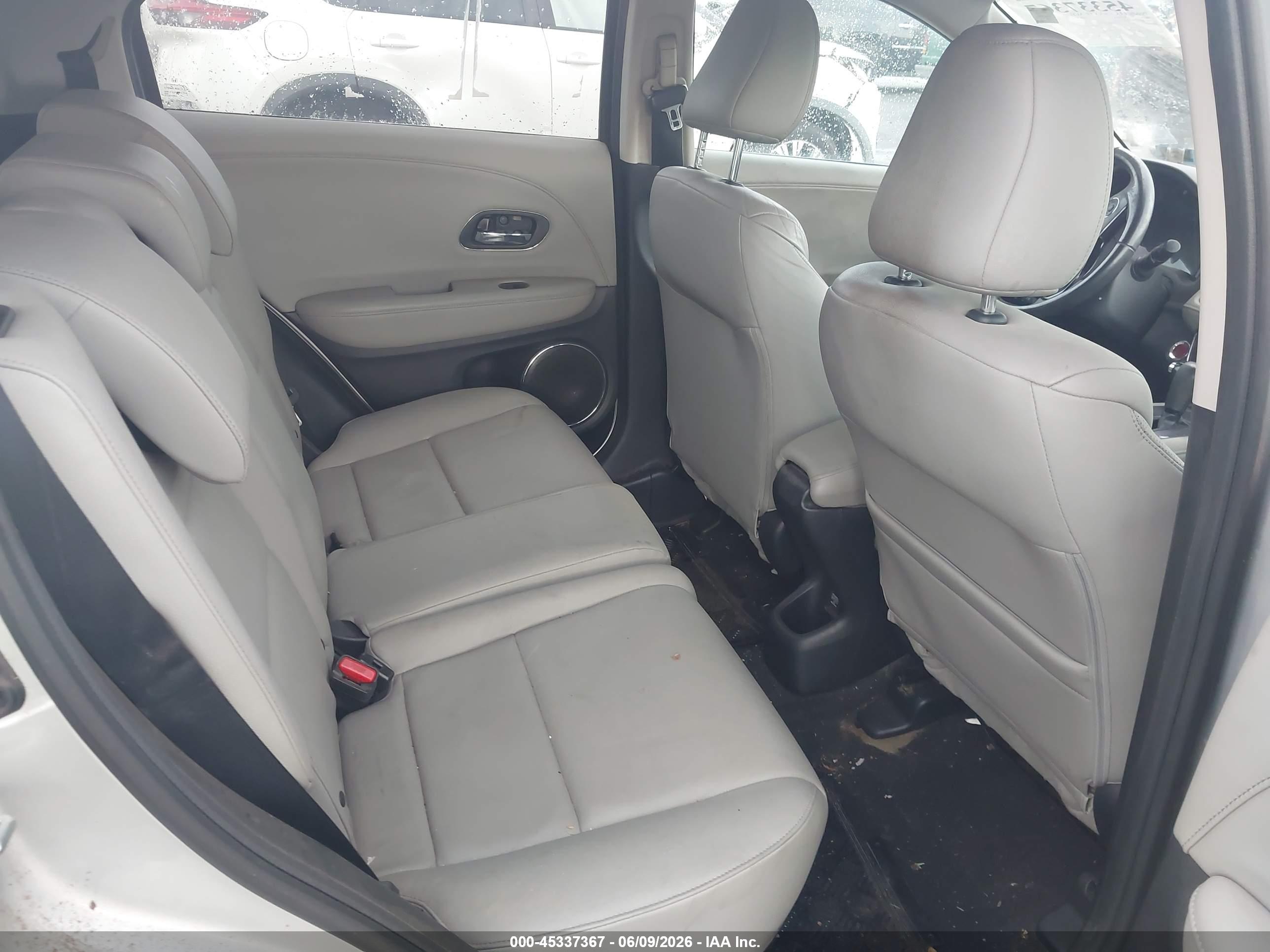 HONDA HR-V image 8