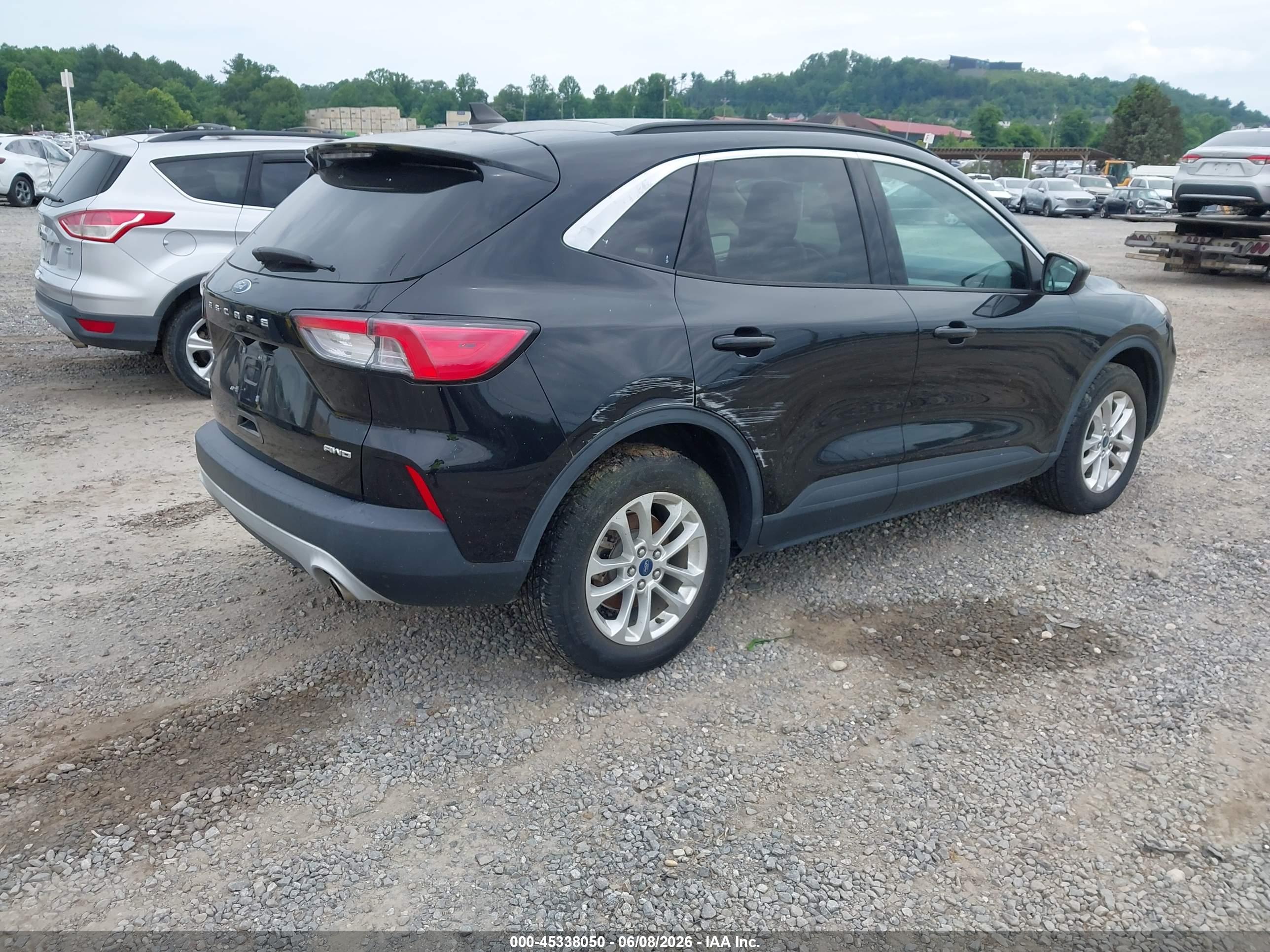 FORD ESCAPE image 4