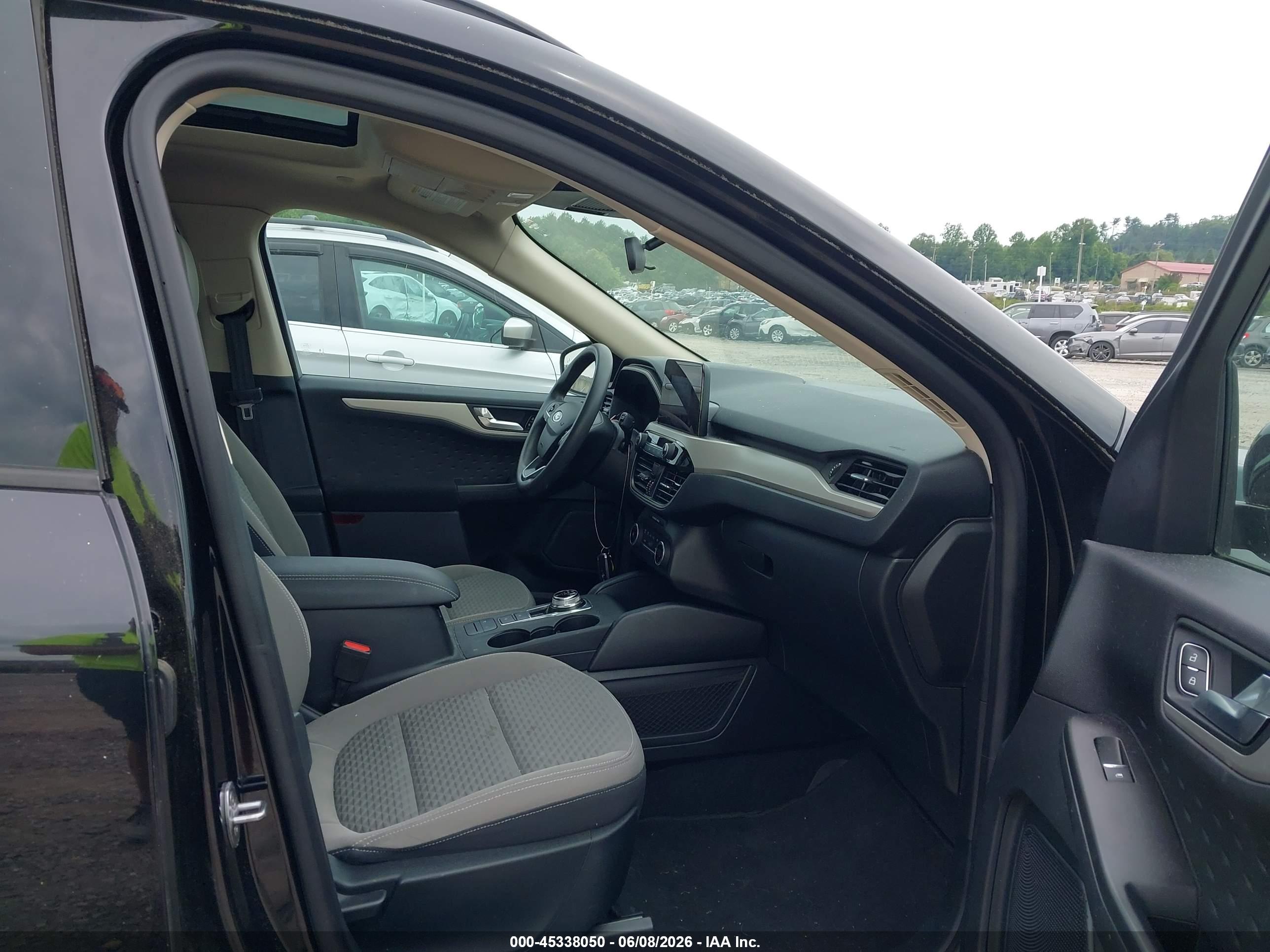FORD ESCAPE image 5