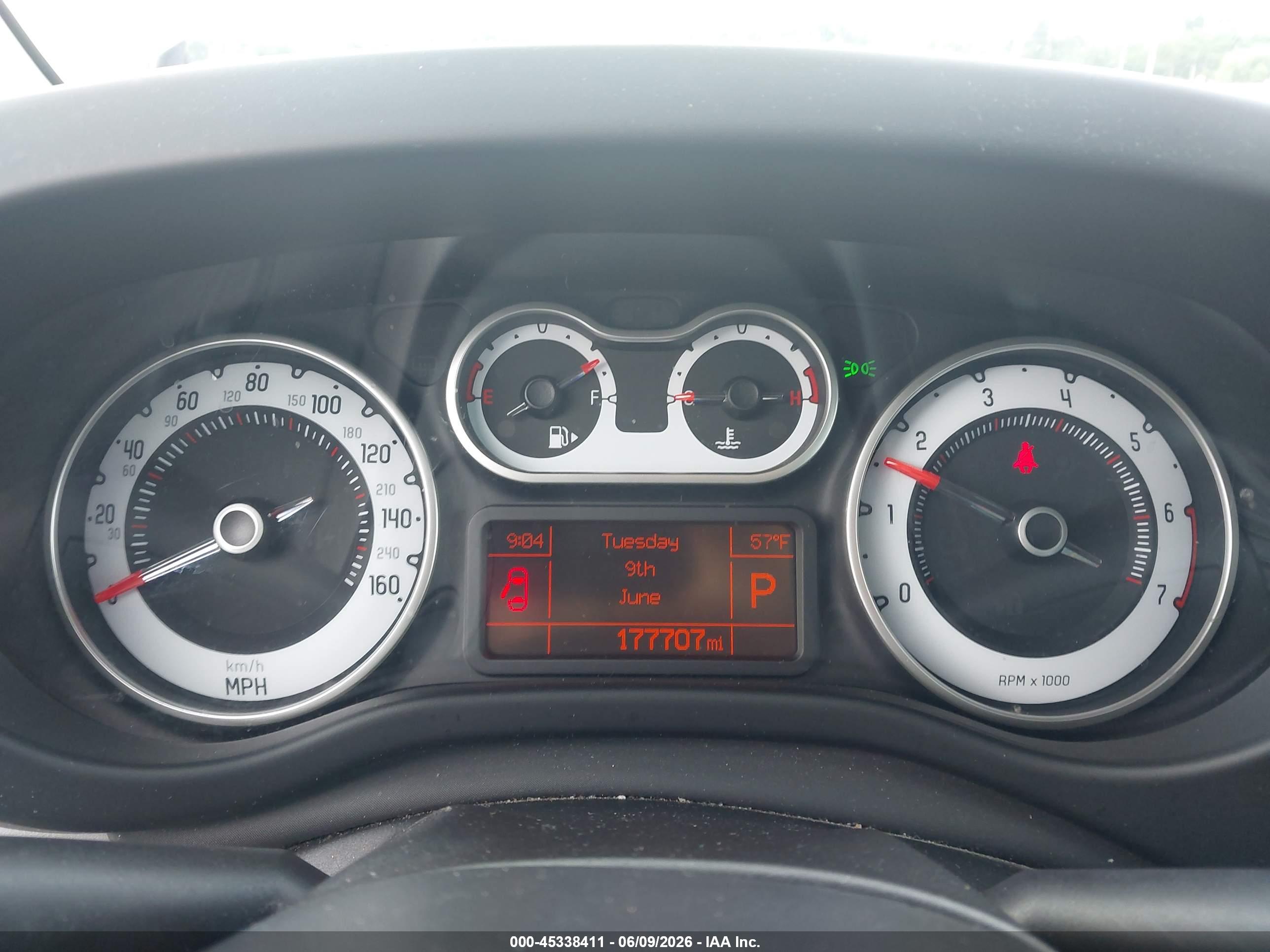 FIAT 500L image 7