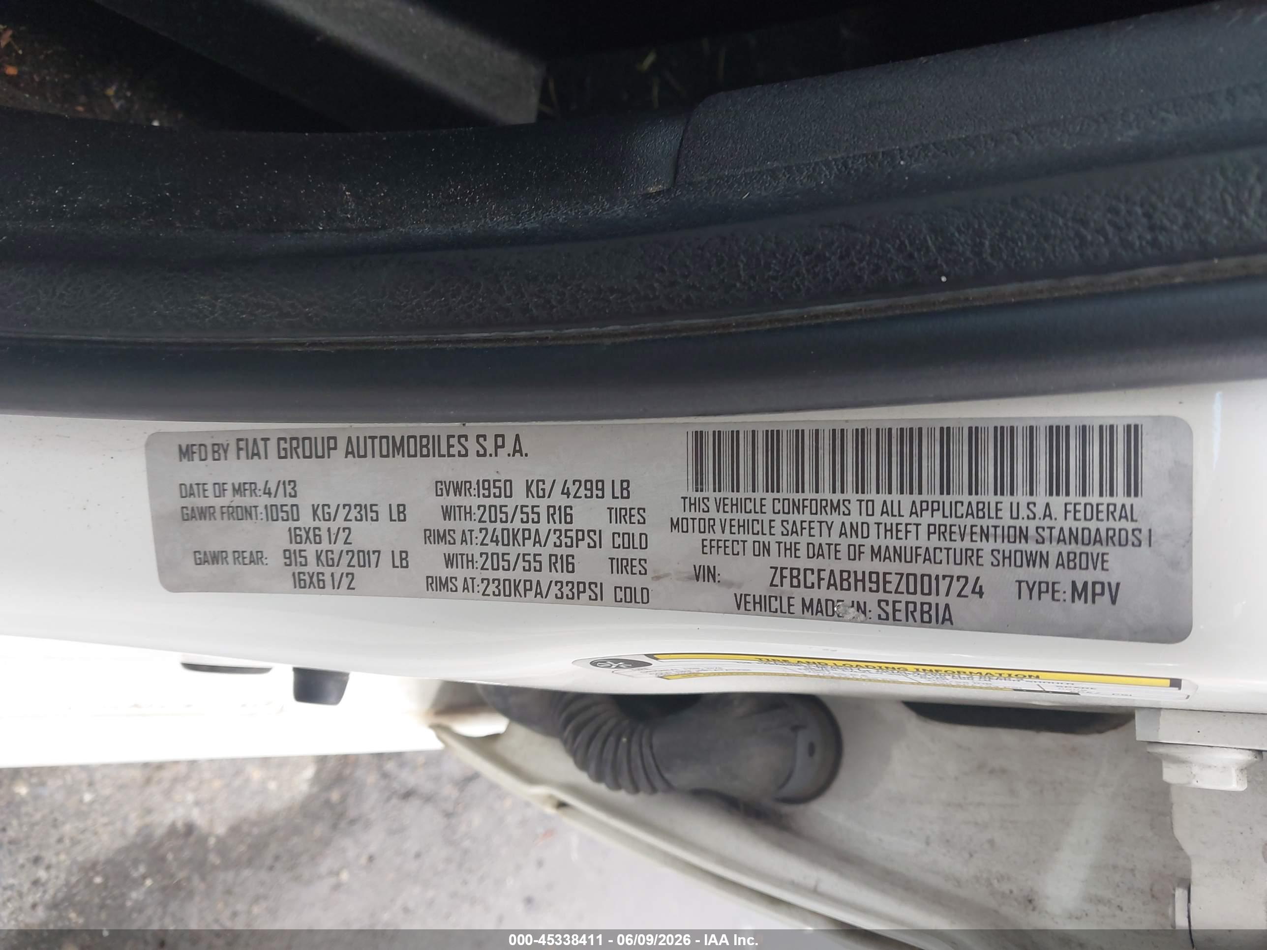 FIAT 500L image 9