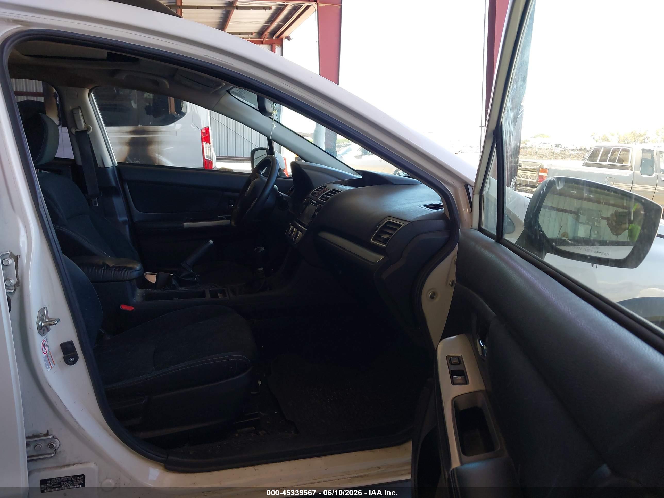 SUBARU XV image 5