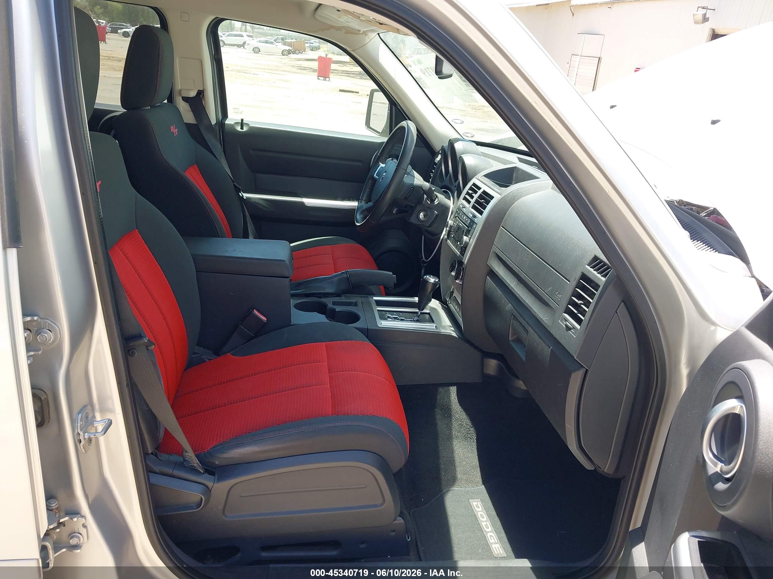DODGE NITRO image 5