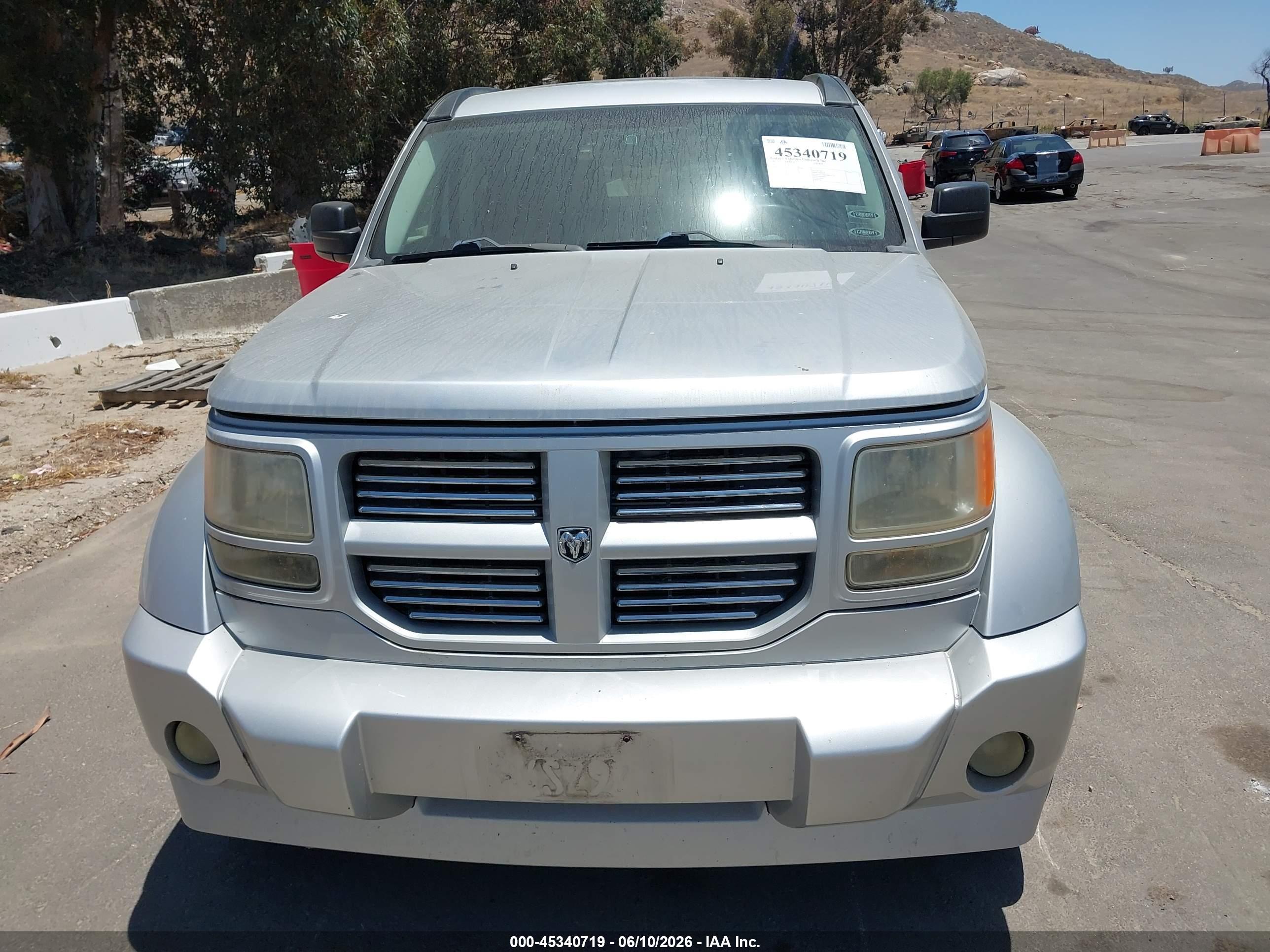 DODGE NITRO image 6