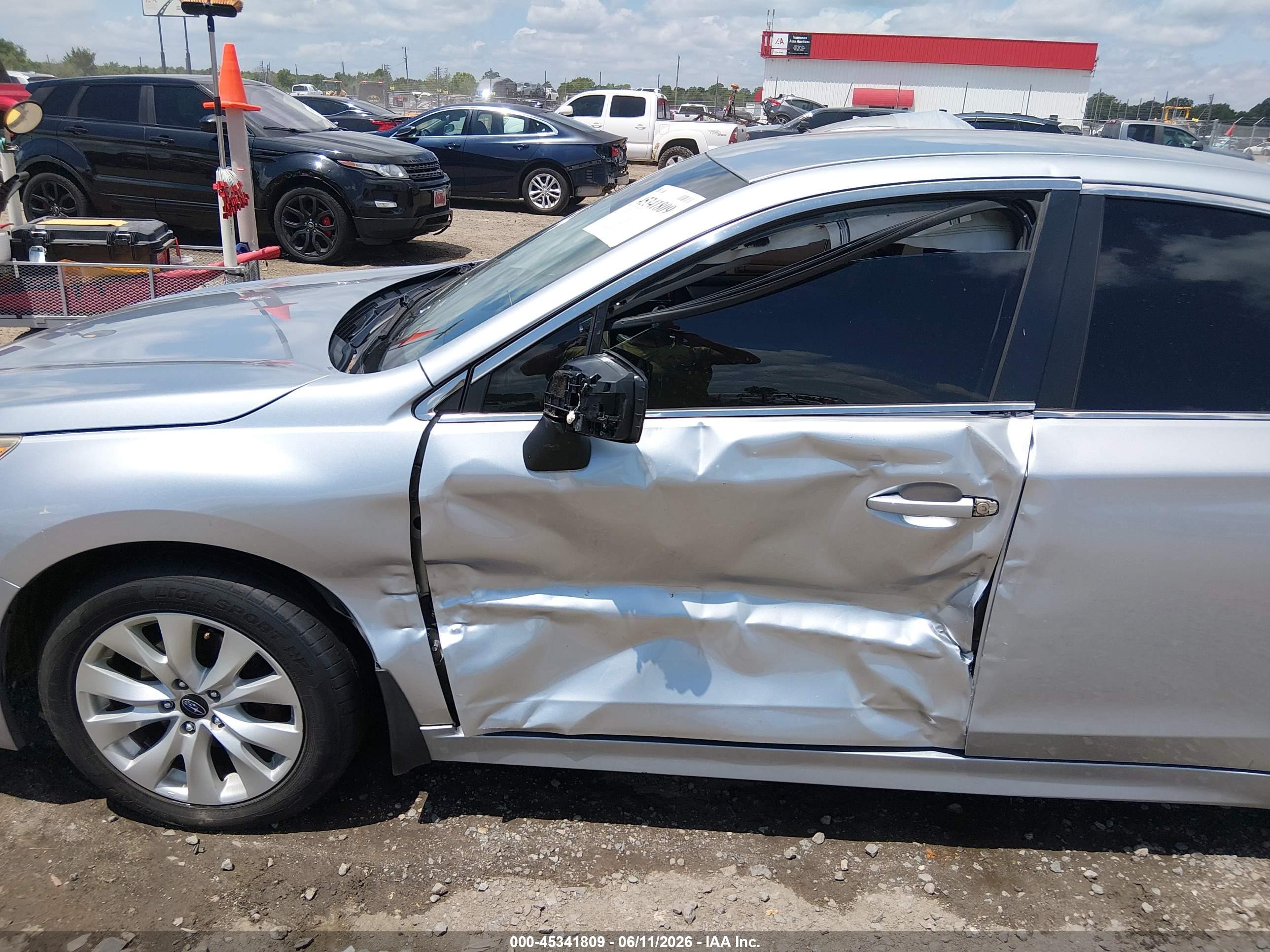 SUBARU LEGACY image 6