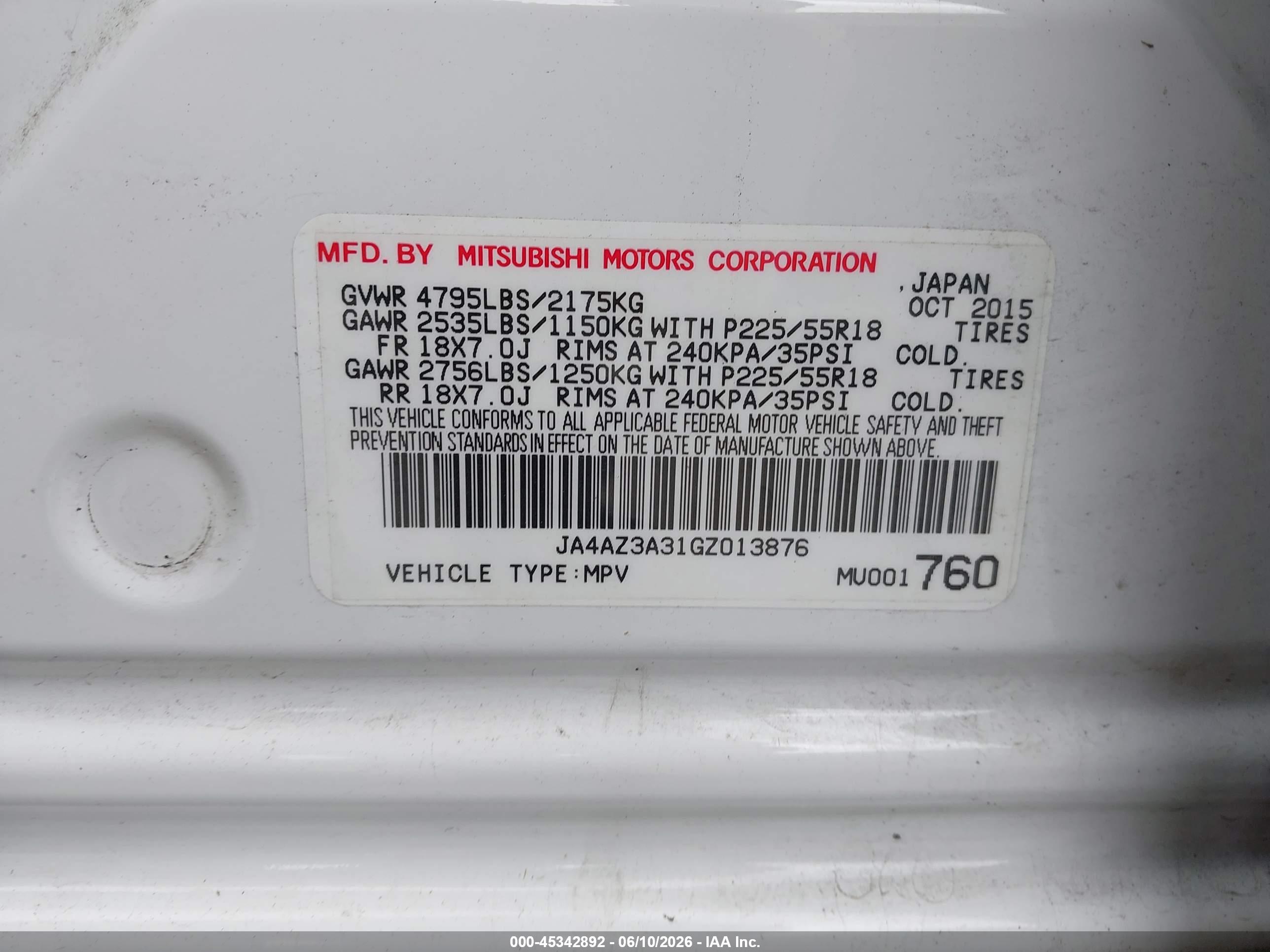 MITSUBISHI OUTLANDER image 9