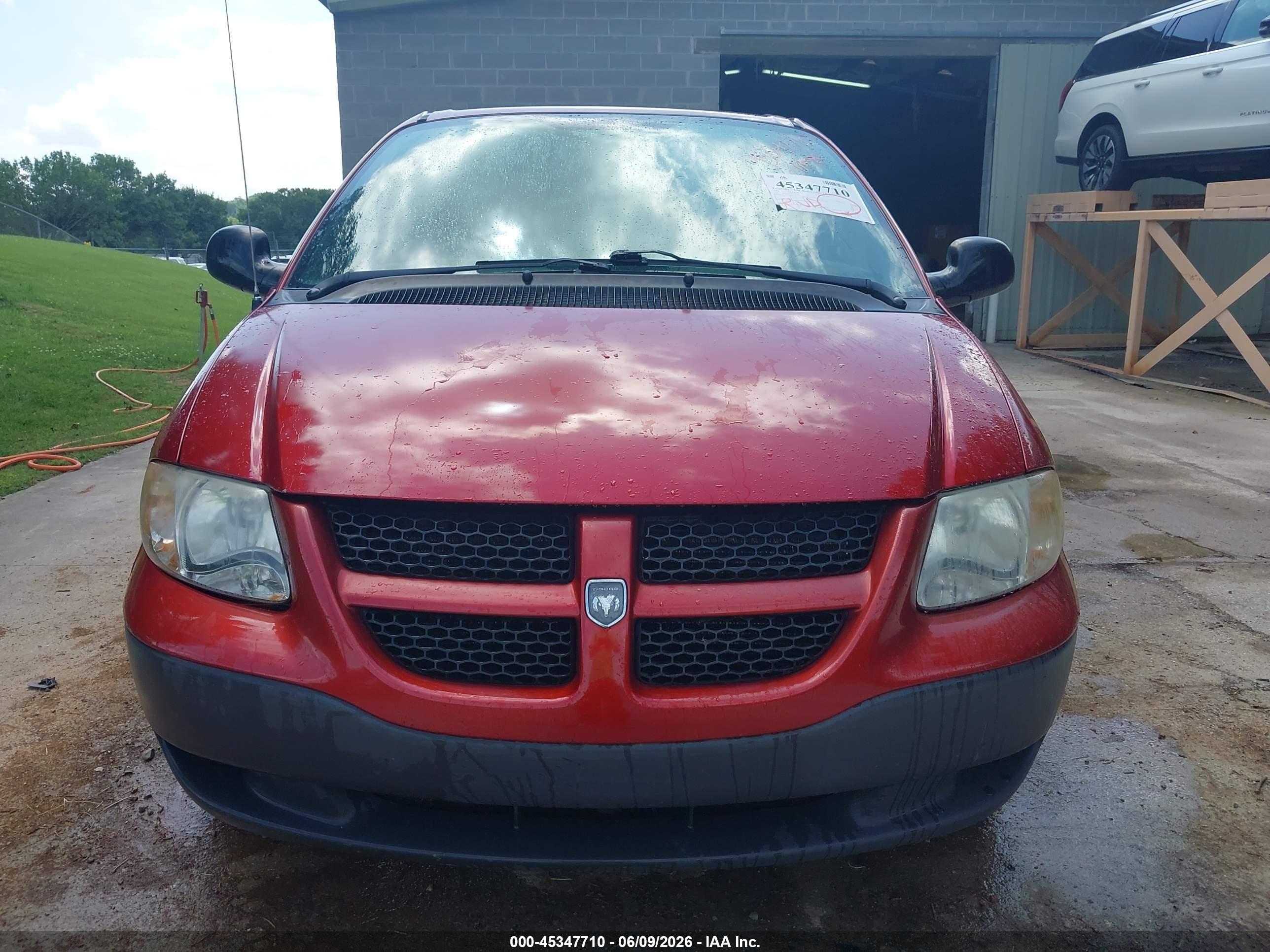 DODGE CARAVAN image 6