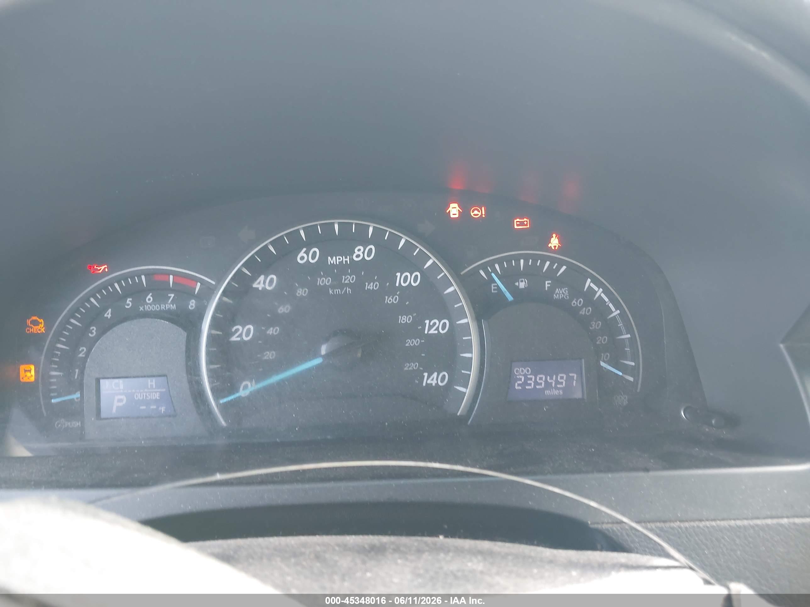 TOYOTA CAMRY image 7