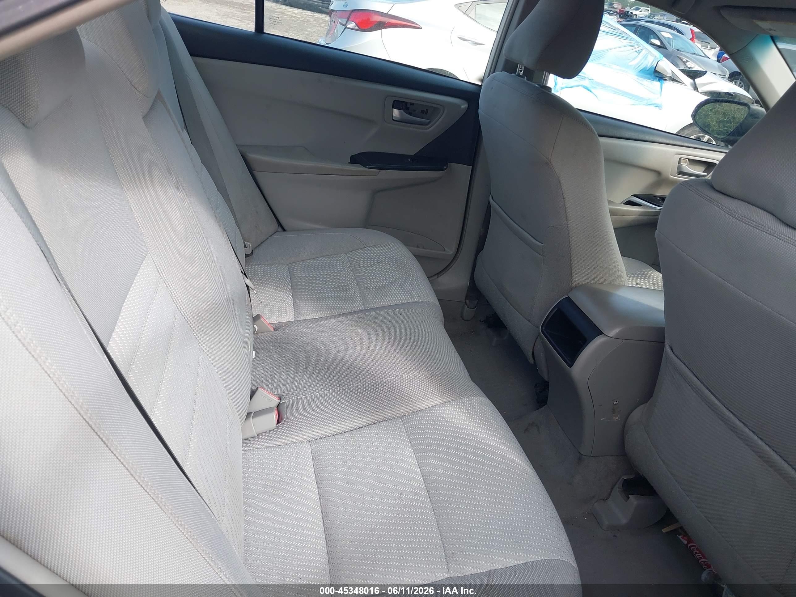 TOYOTA CAMRY image 8