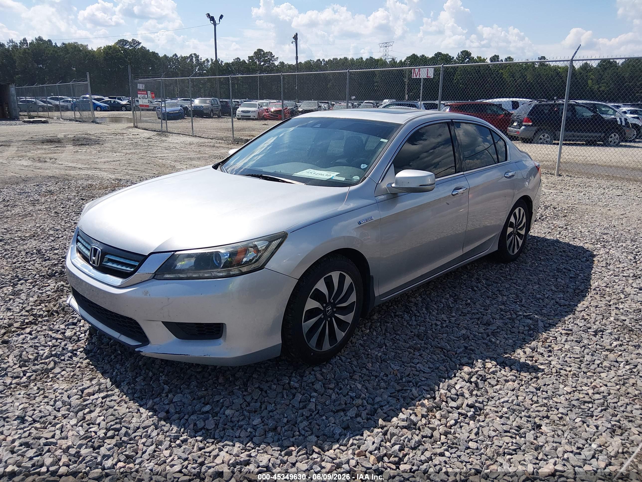 HONDA ACCORD image 2