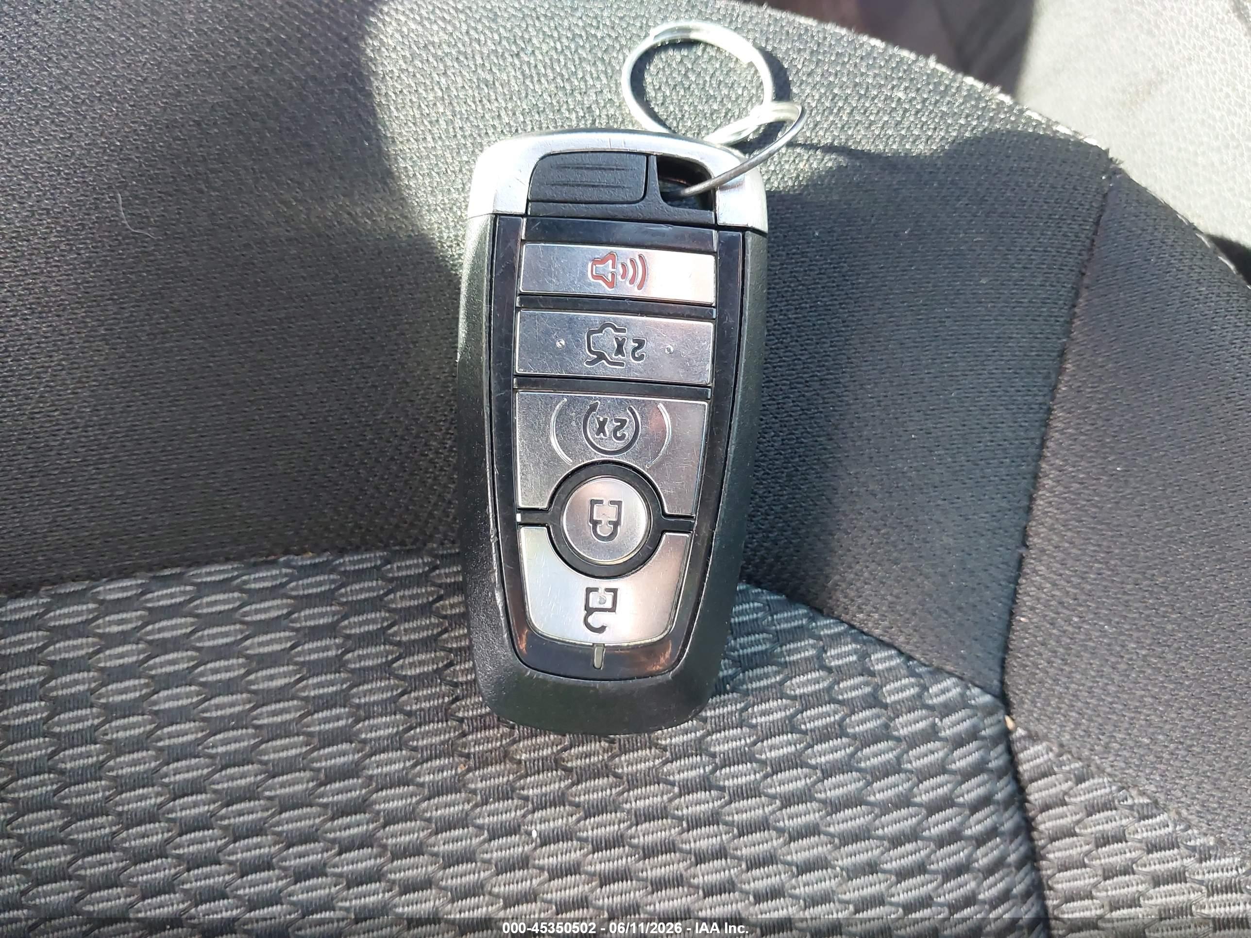 FORD EXPLORER image 11
