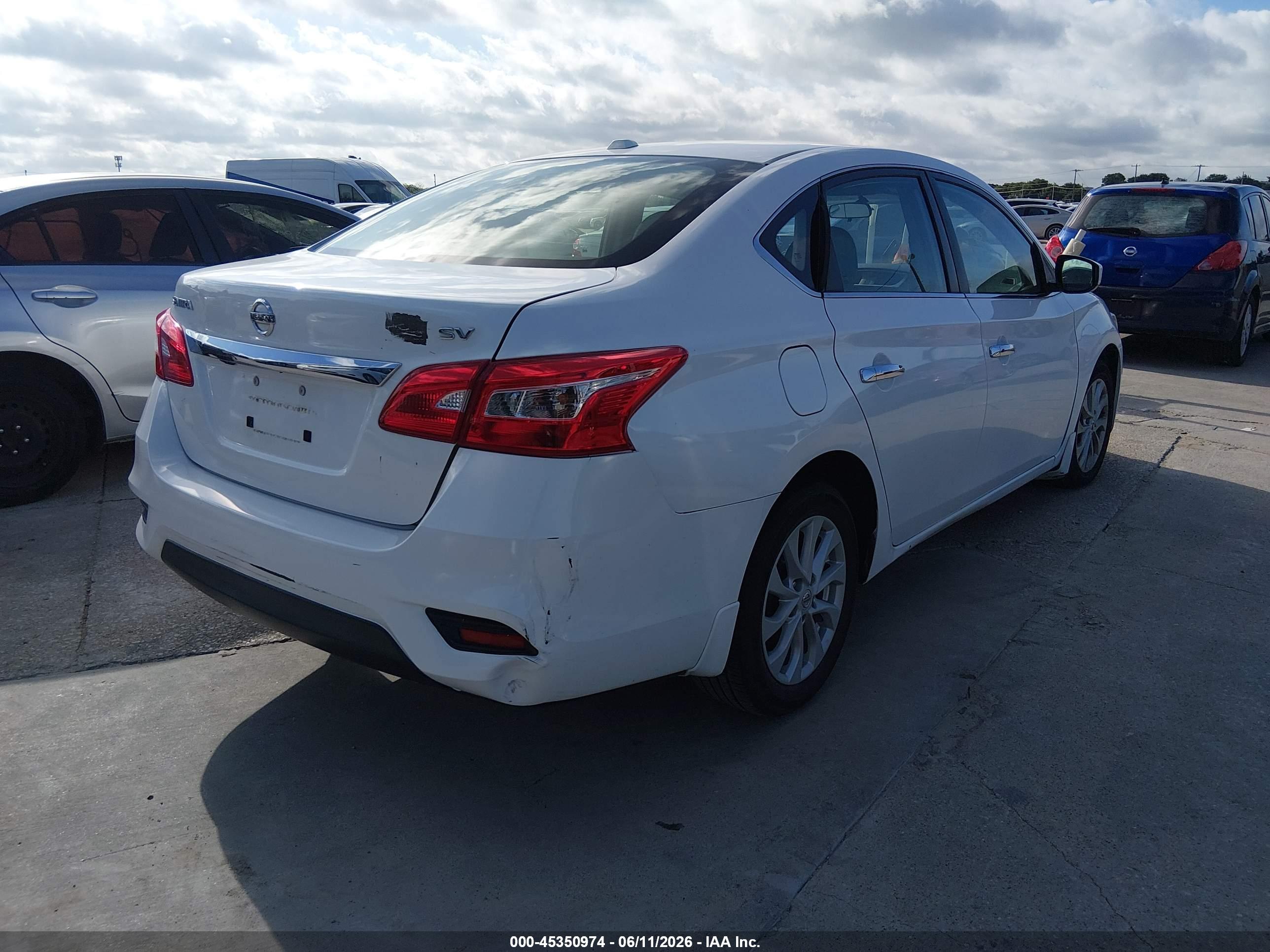 NISSAN SENTRA image 4