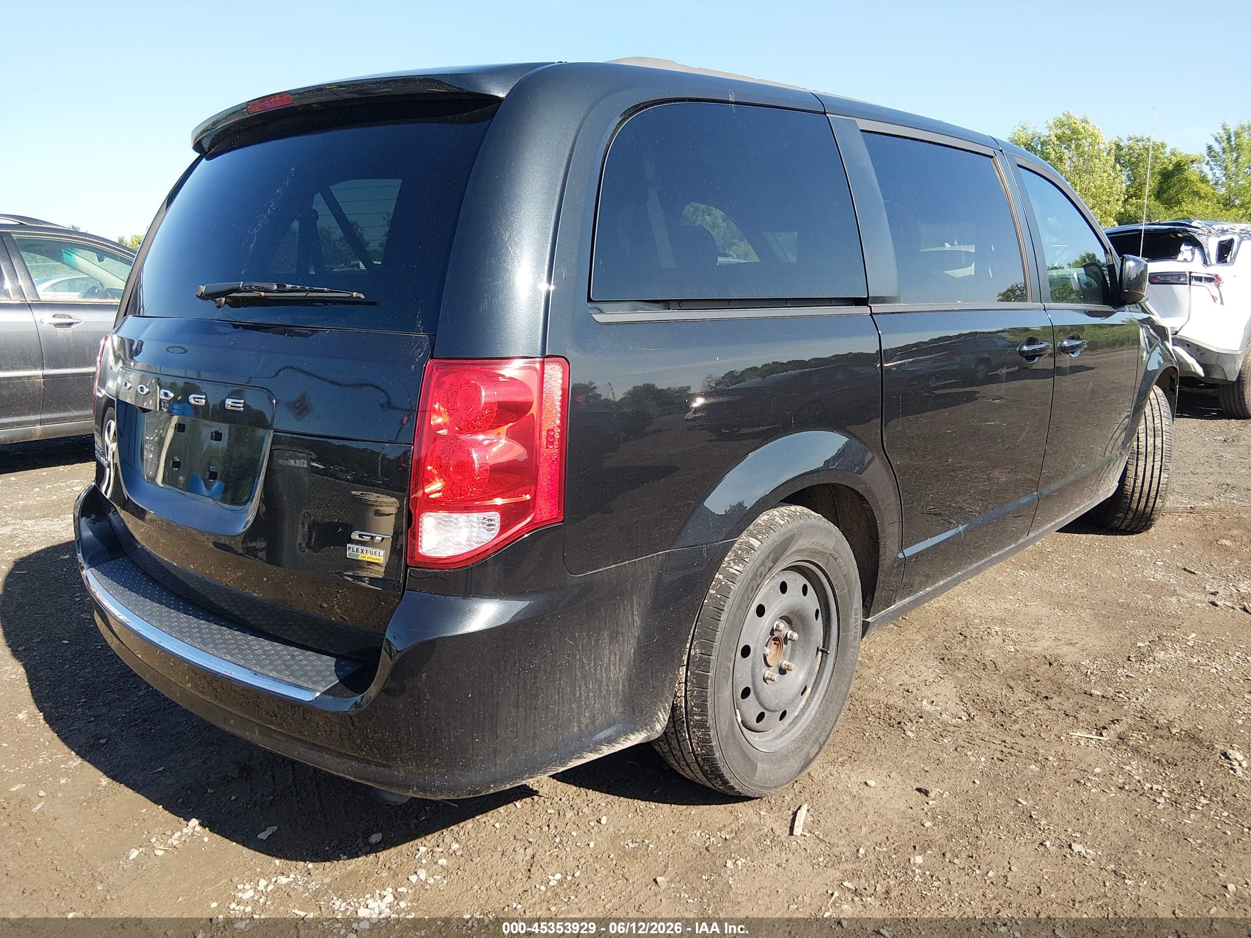 DODGE GRAND image 4