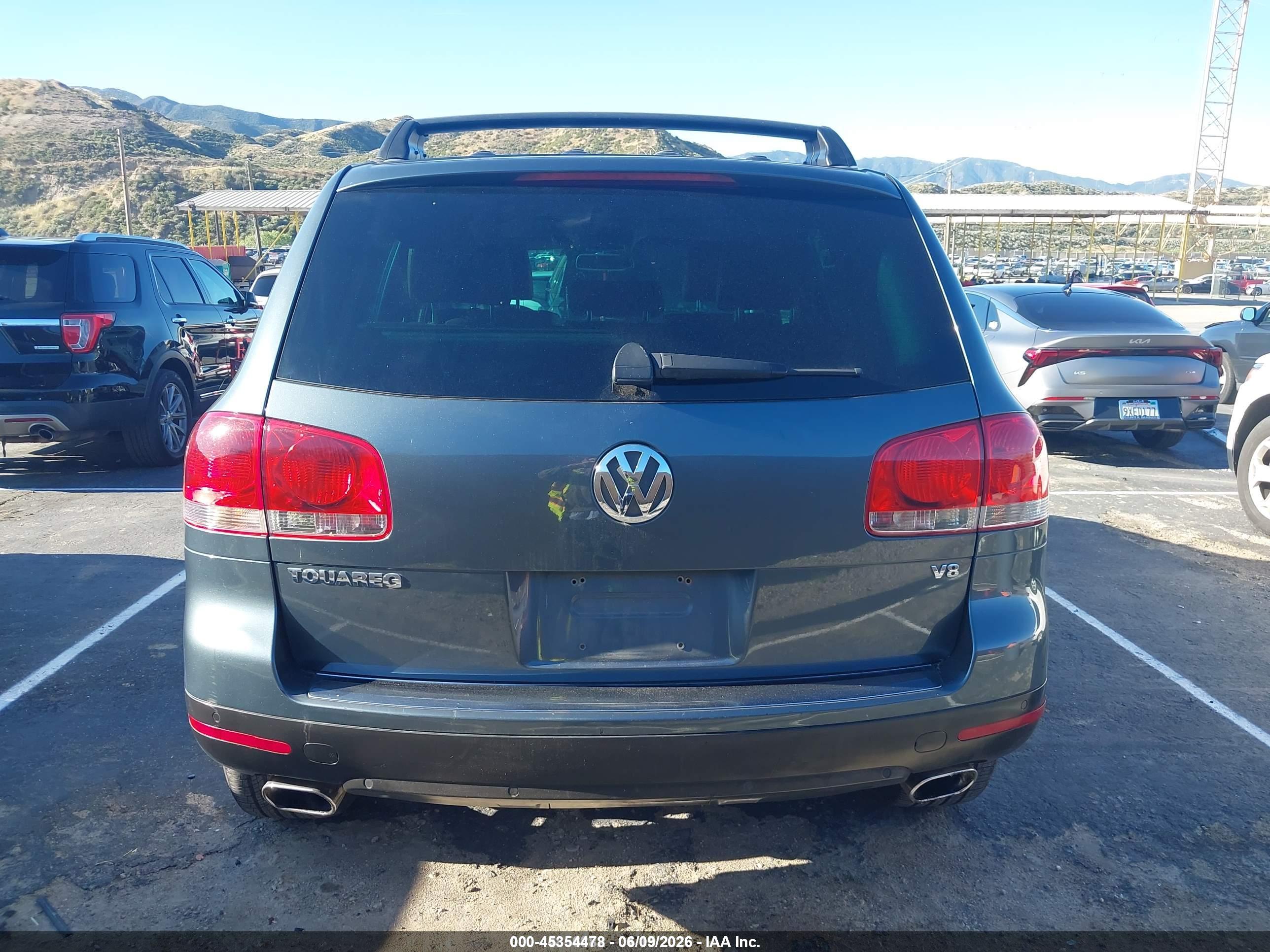 VOLKSWAGEN TOUAREG image 6