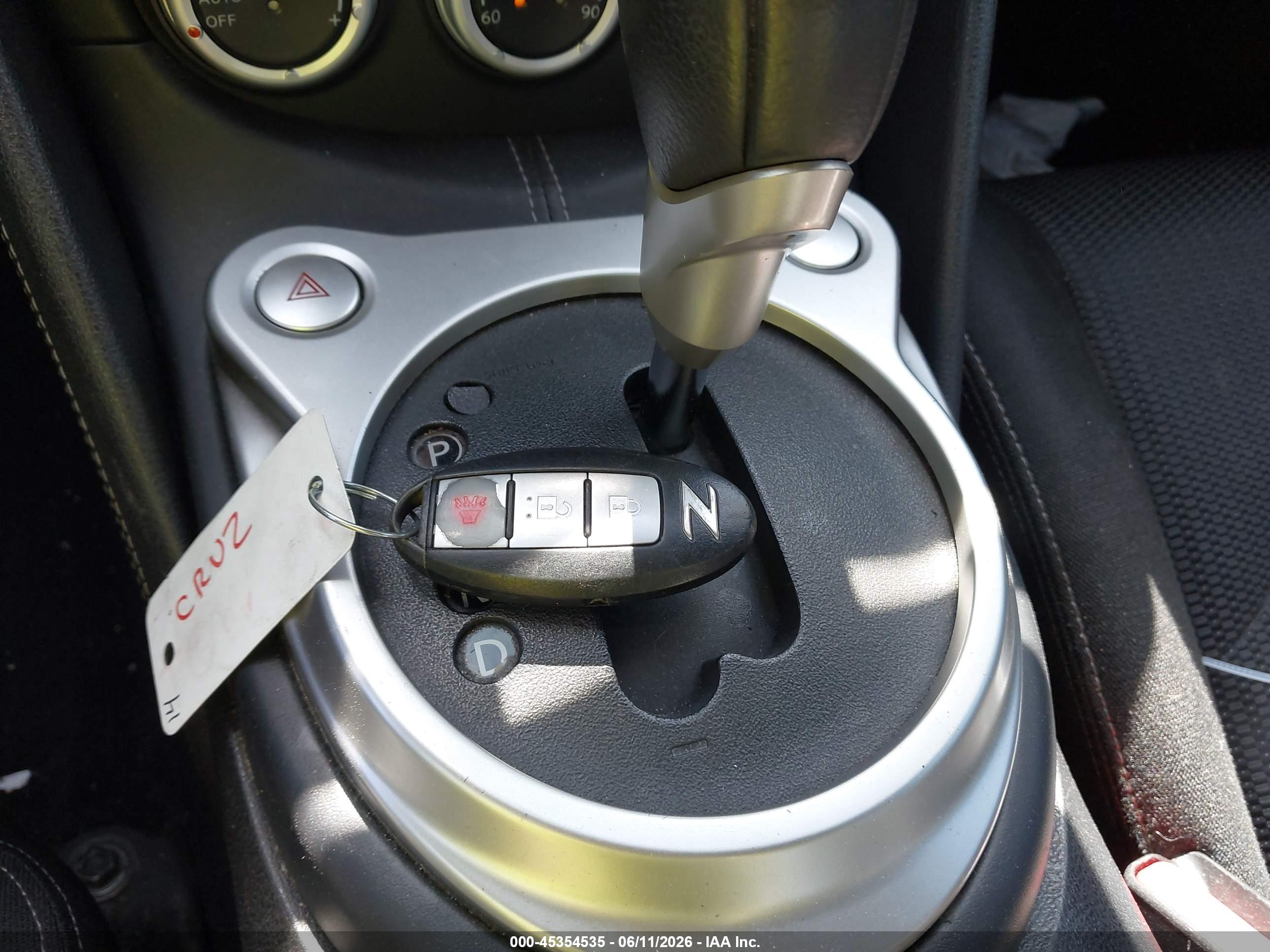 NISSAN 370Z image 11