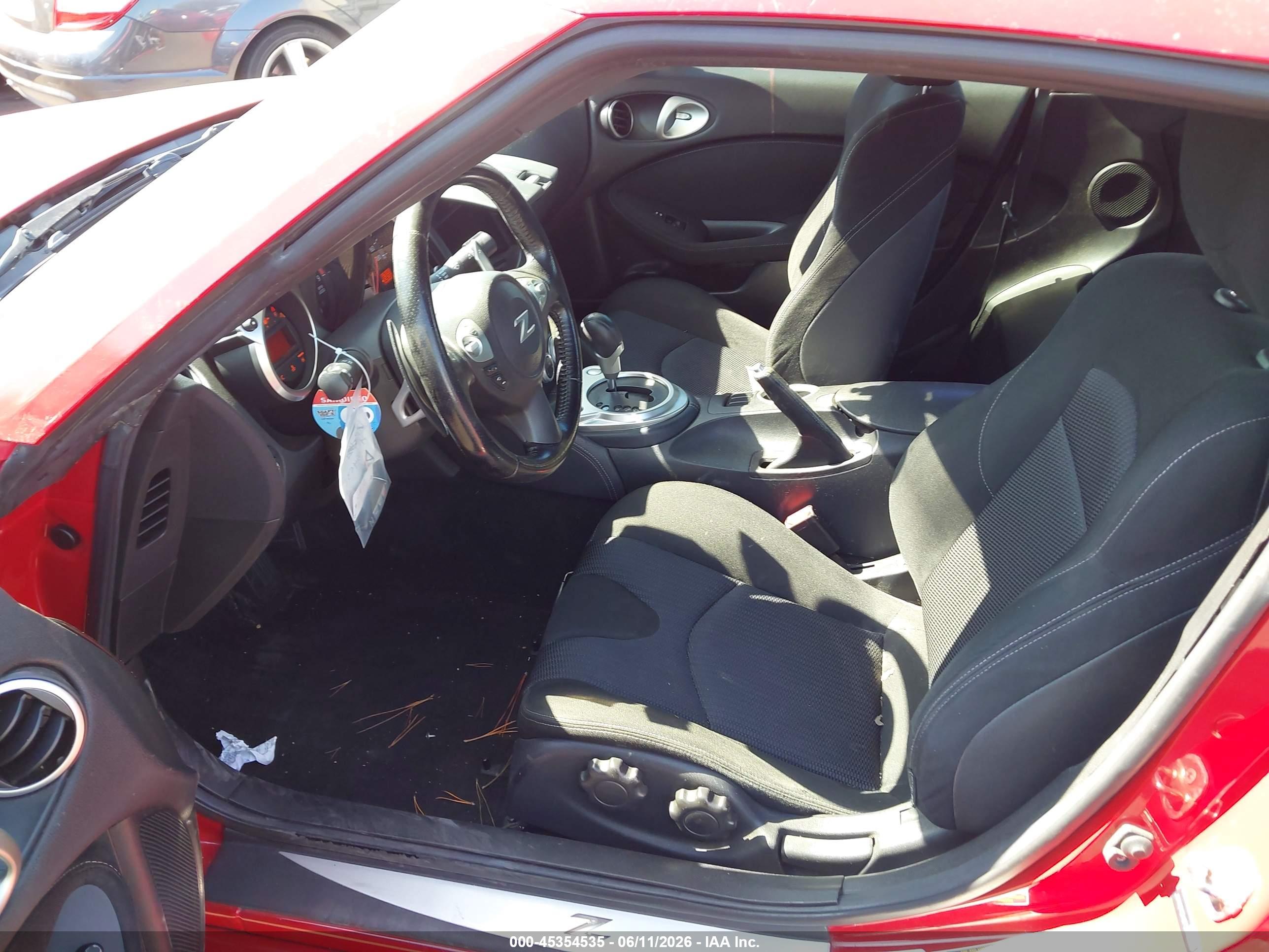 NISSAN 370Z image 5