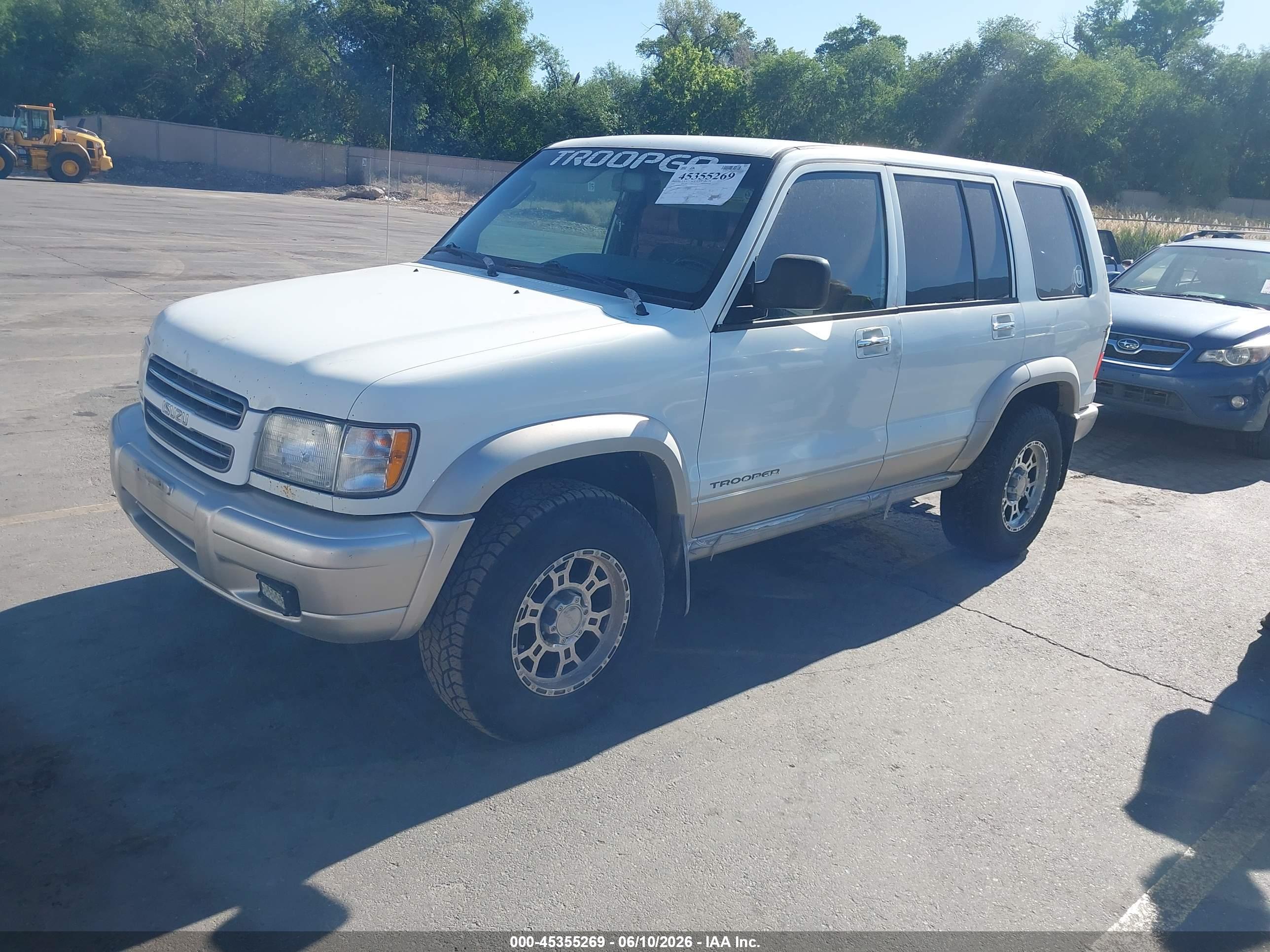 ISUZU TROOPER image 2