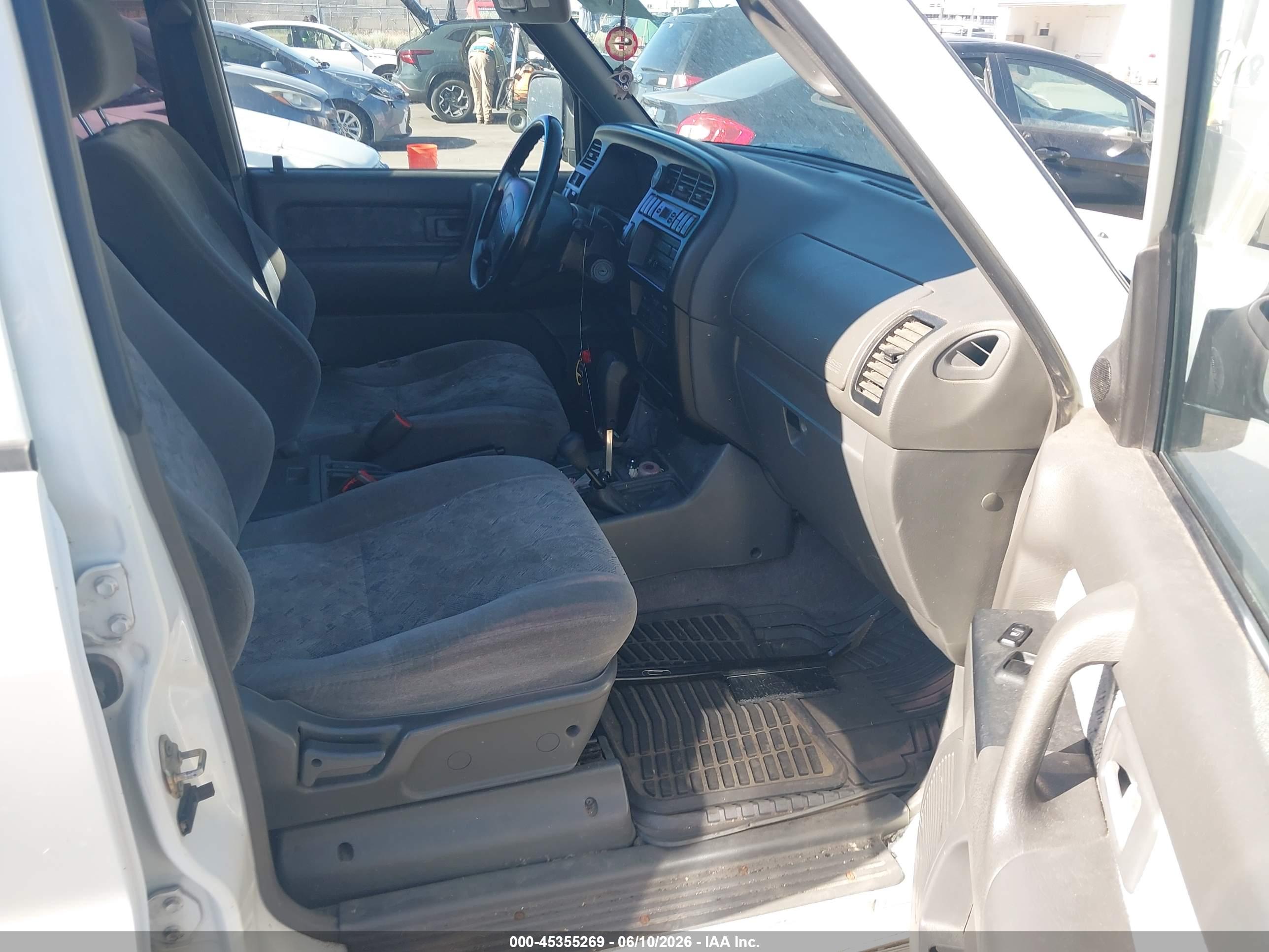 ISUZU TROOPER image 5