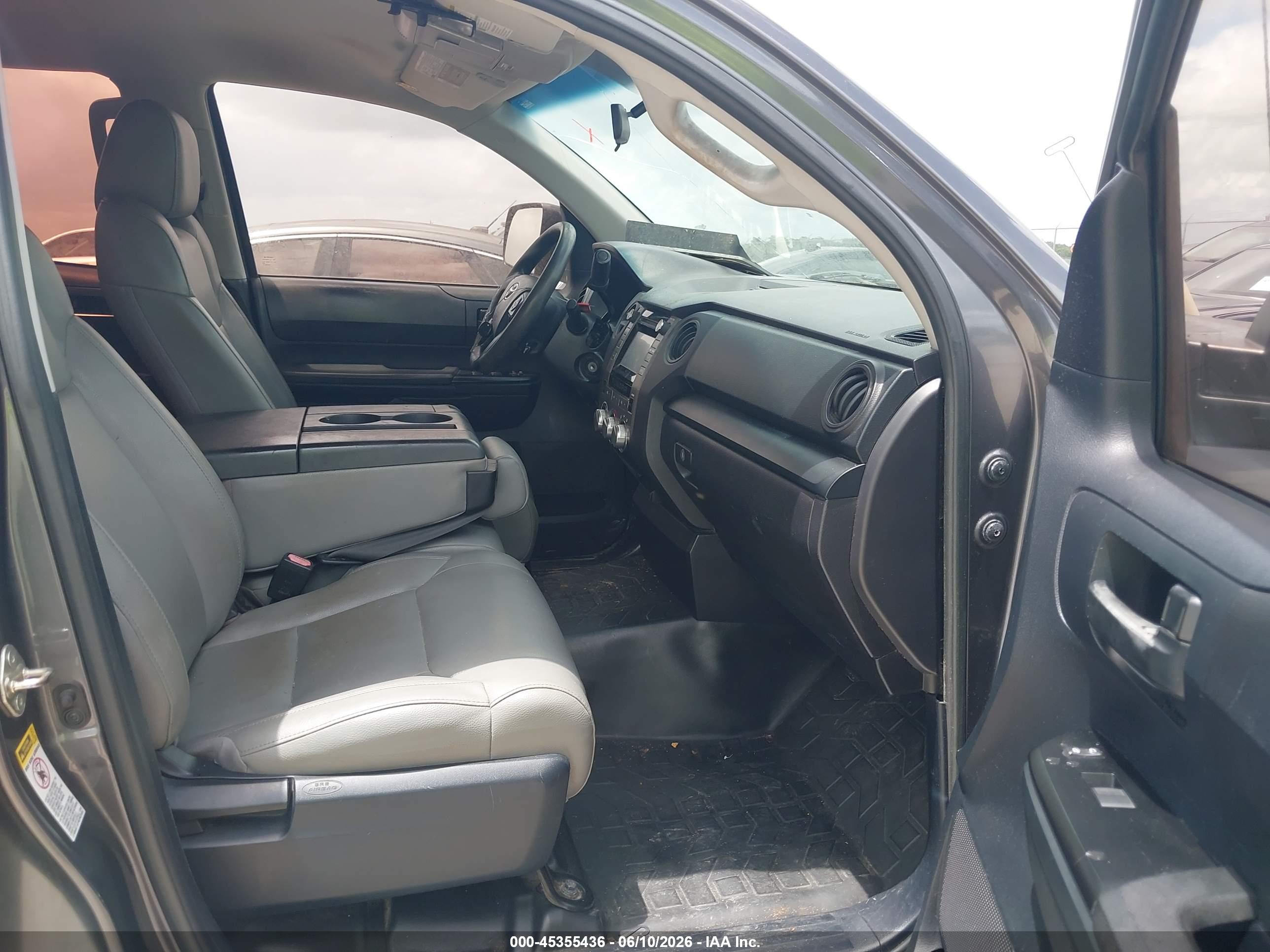TOYOTA TUNDRA image 5