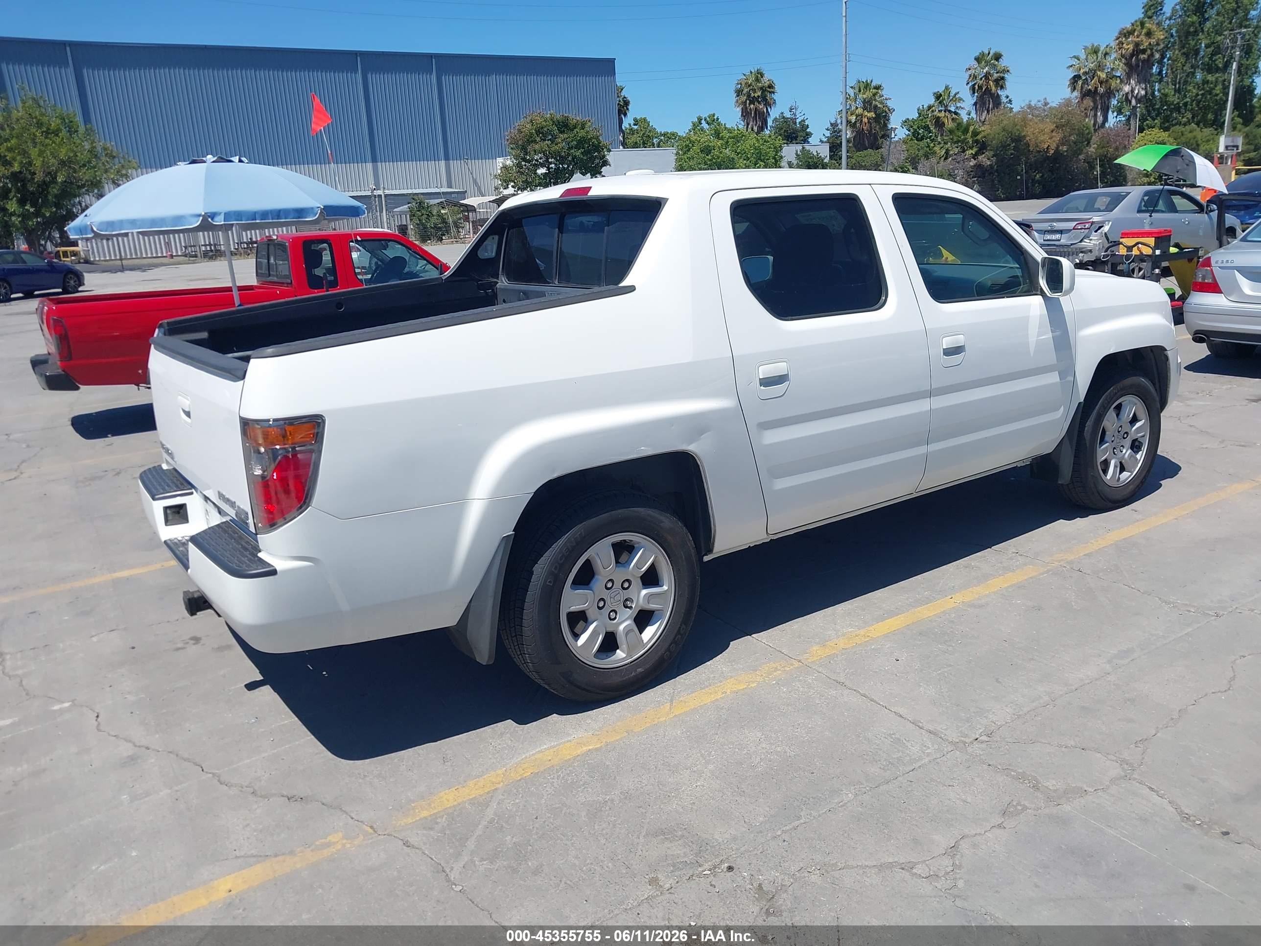 HONDA RIDGELINE image 4