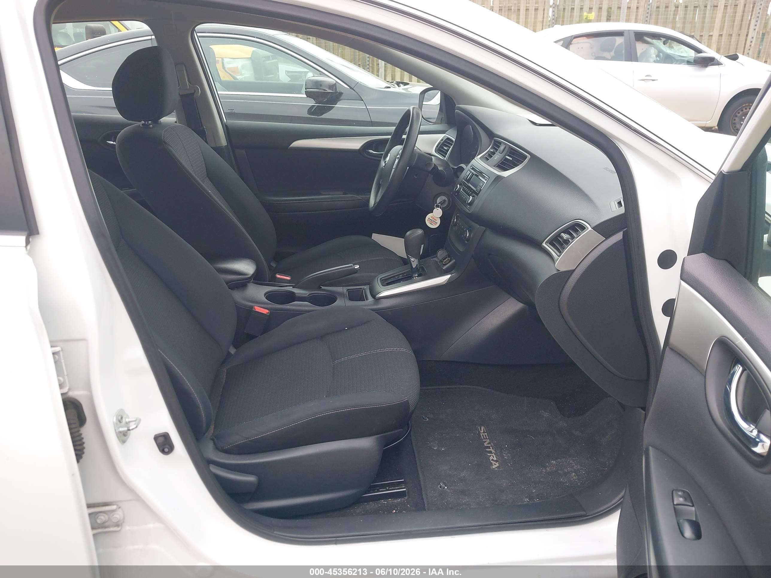 NISSAN SENTRA image 5