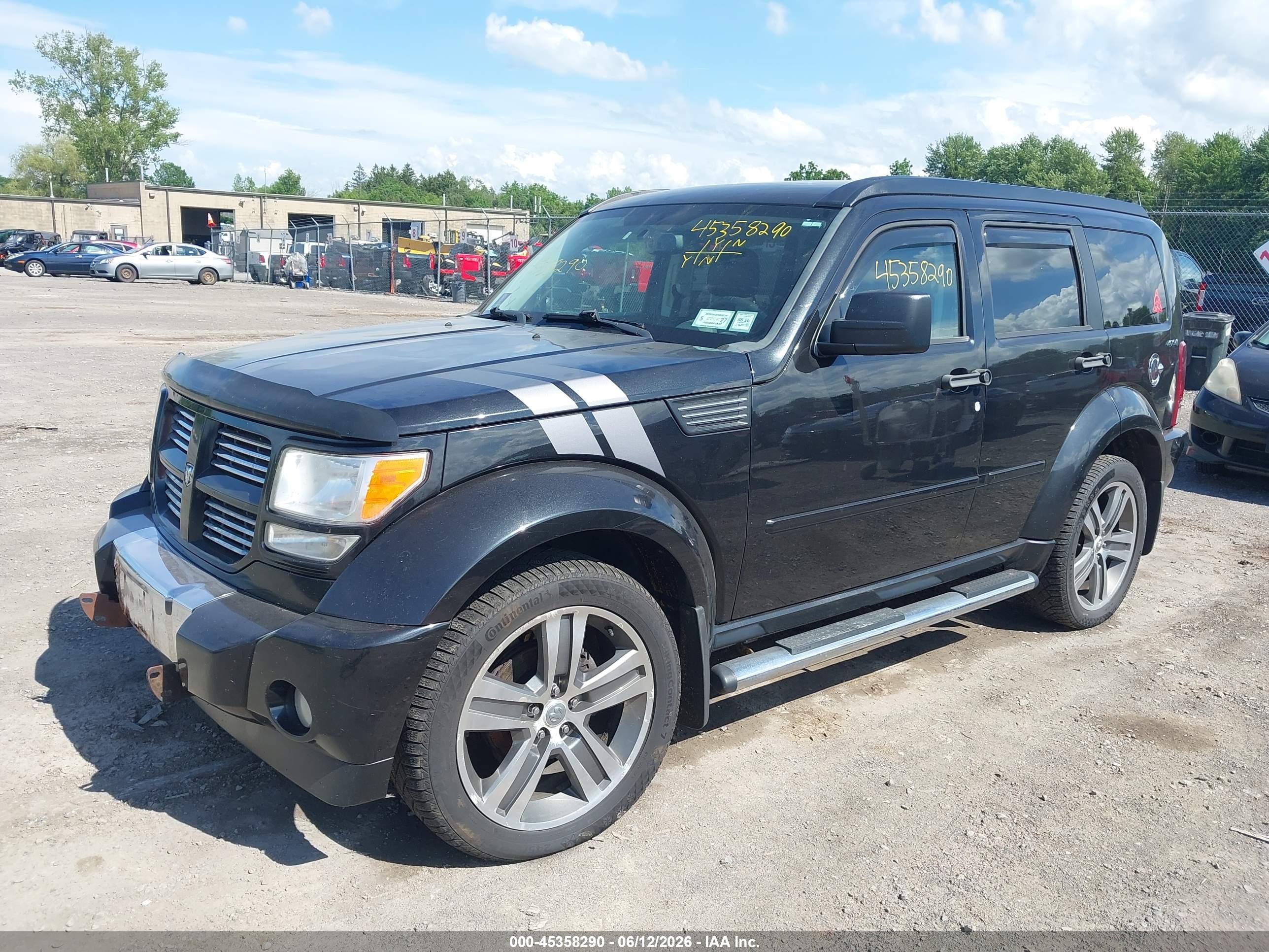 DODGE NITRO image 2