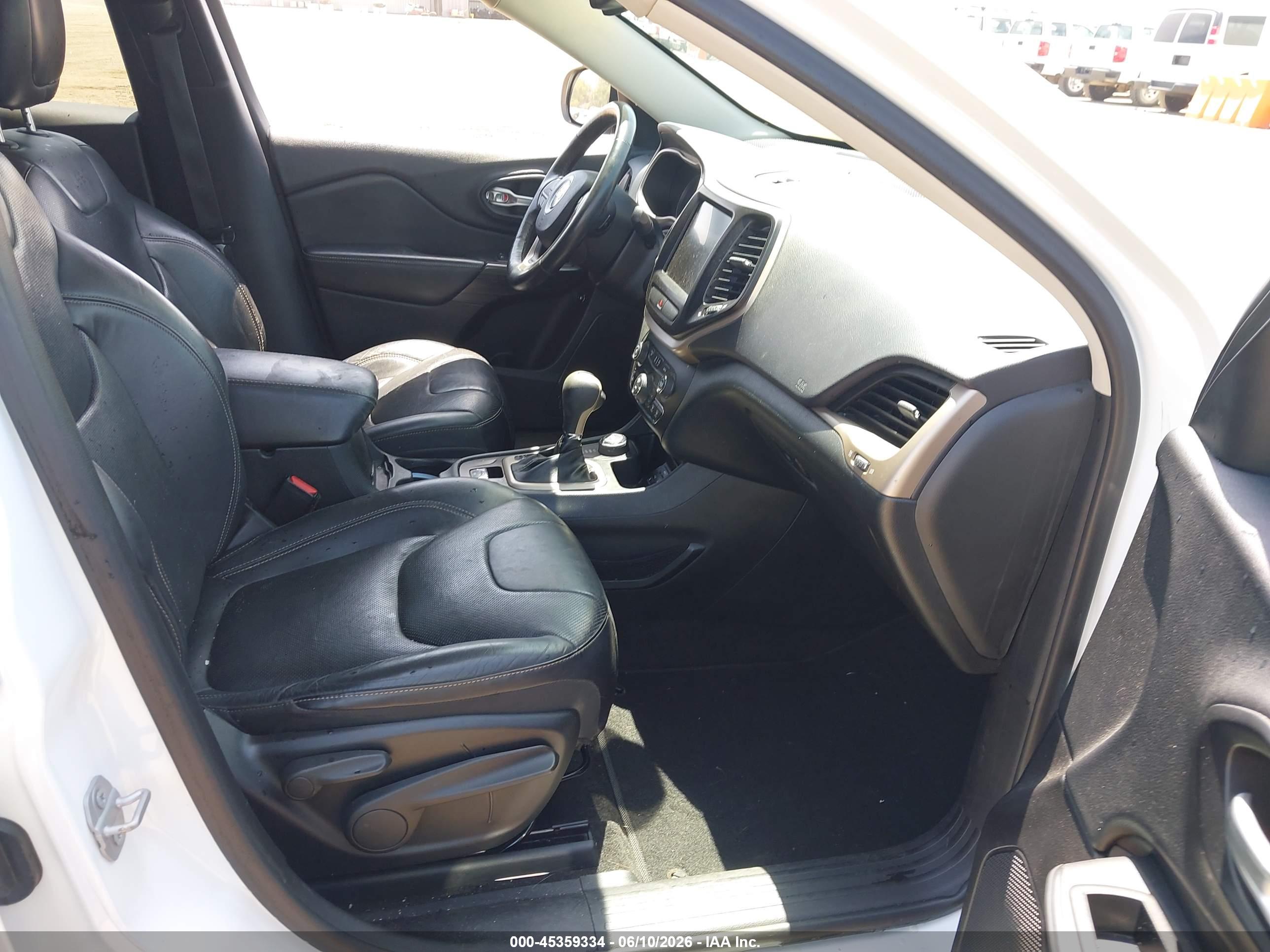 JEEP CHEROKEE image 5