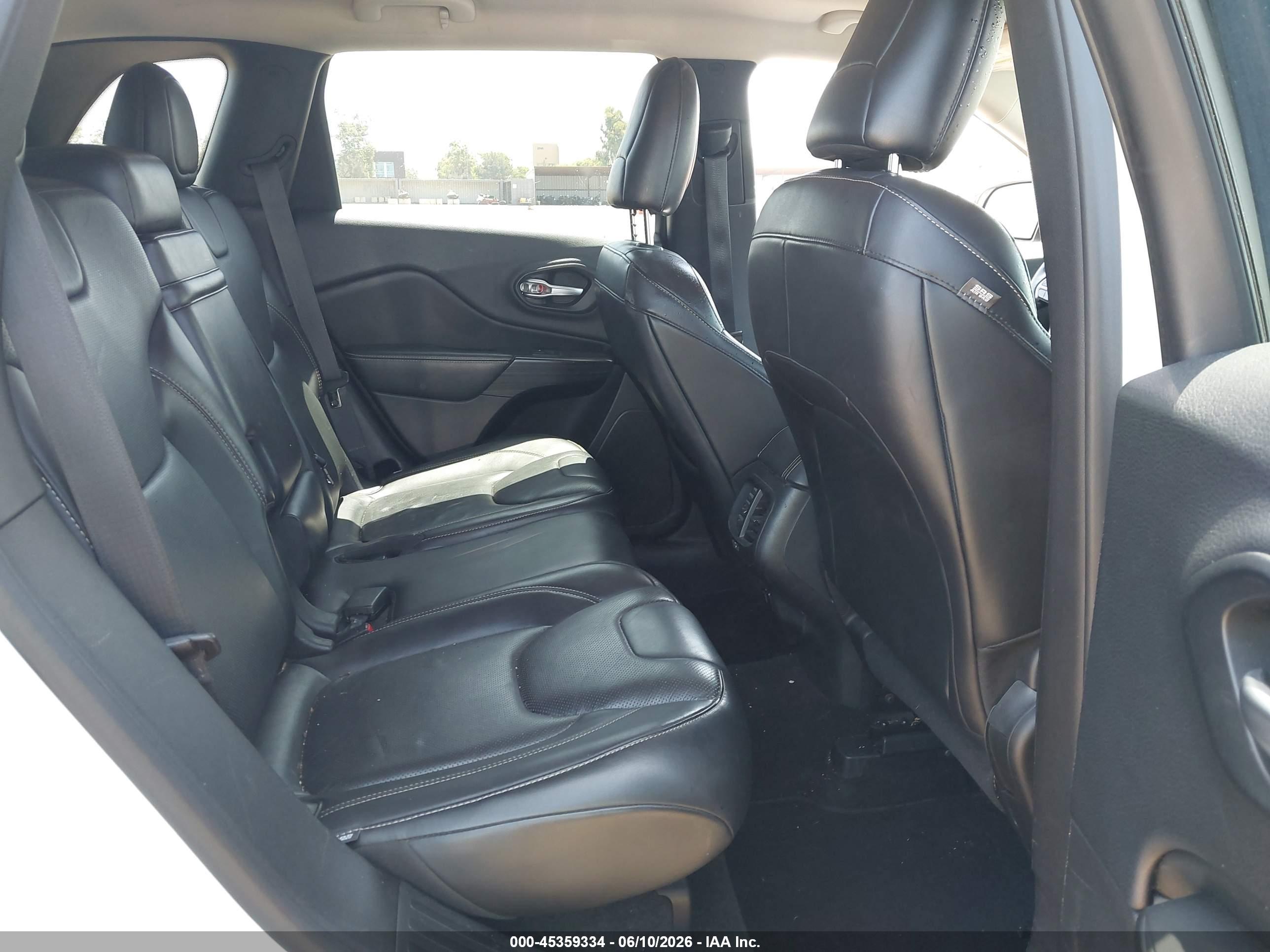 JEEP CHEROKEE image 8
