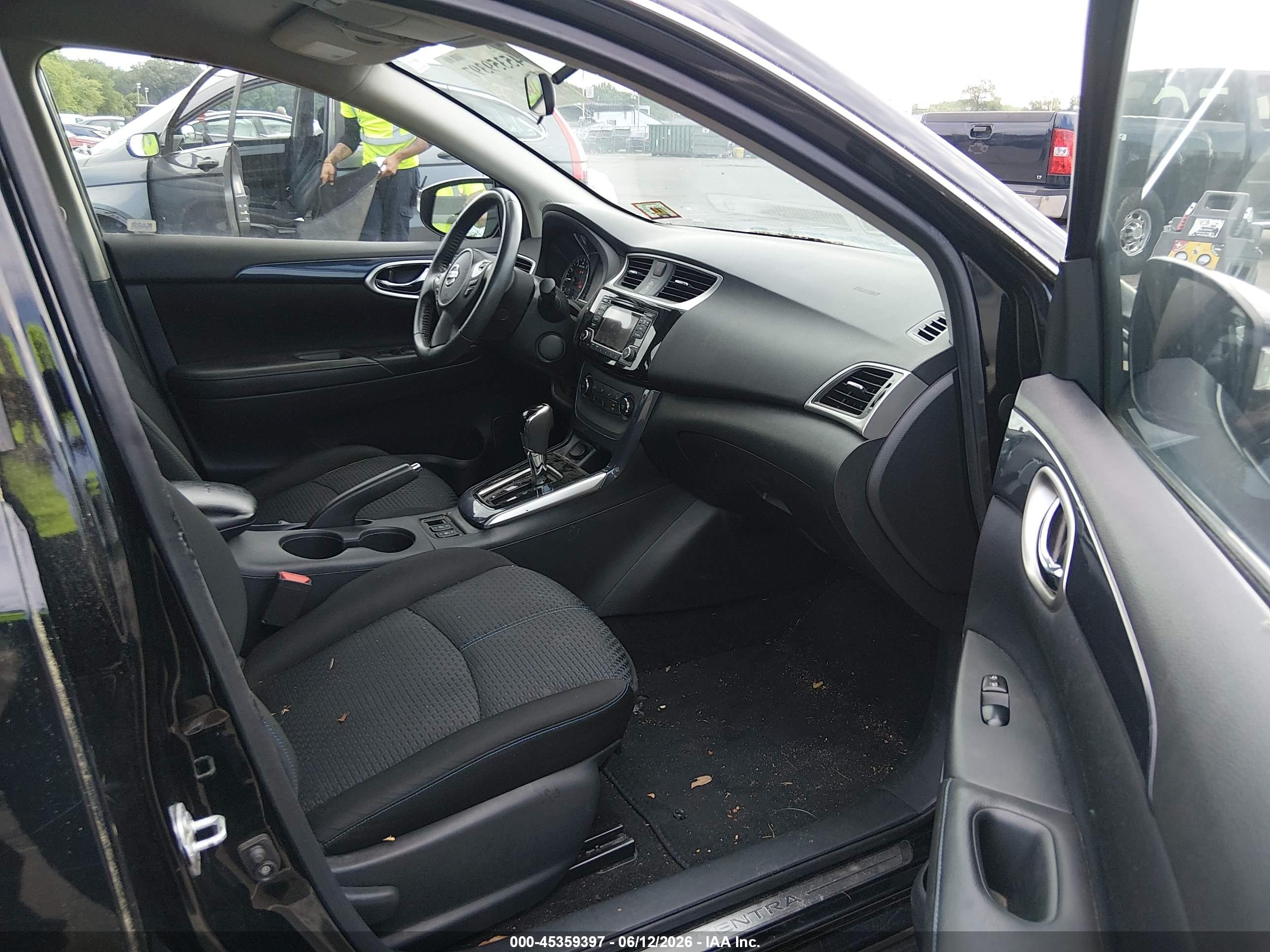 NISSAN SENTRA image 5