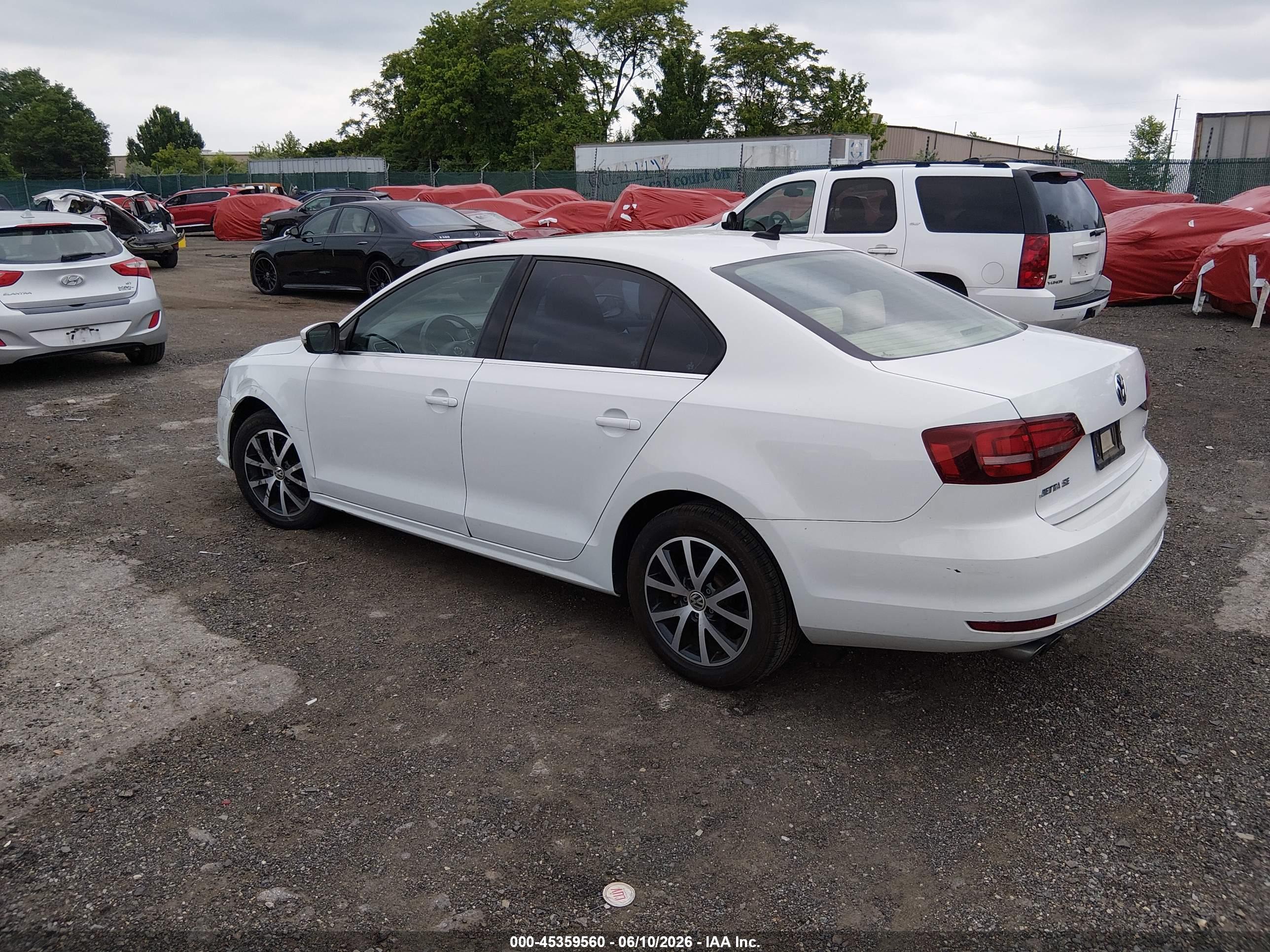 VOLKSWAGEN JETTA image 3