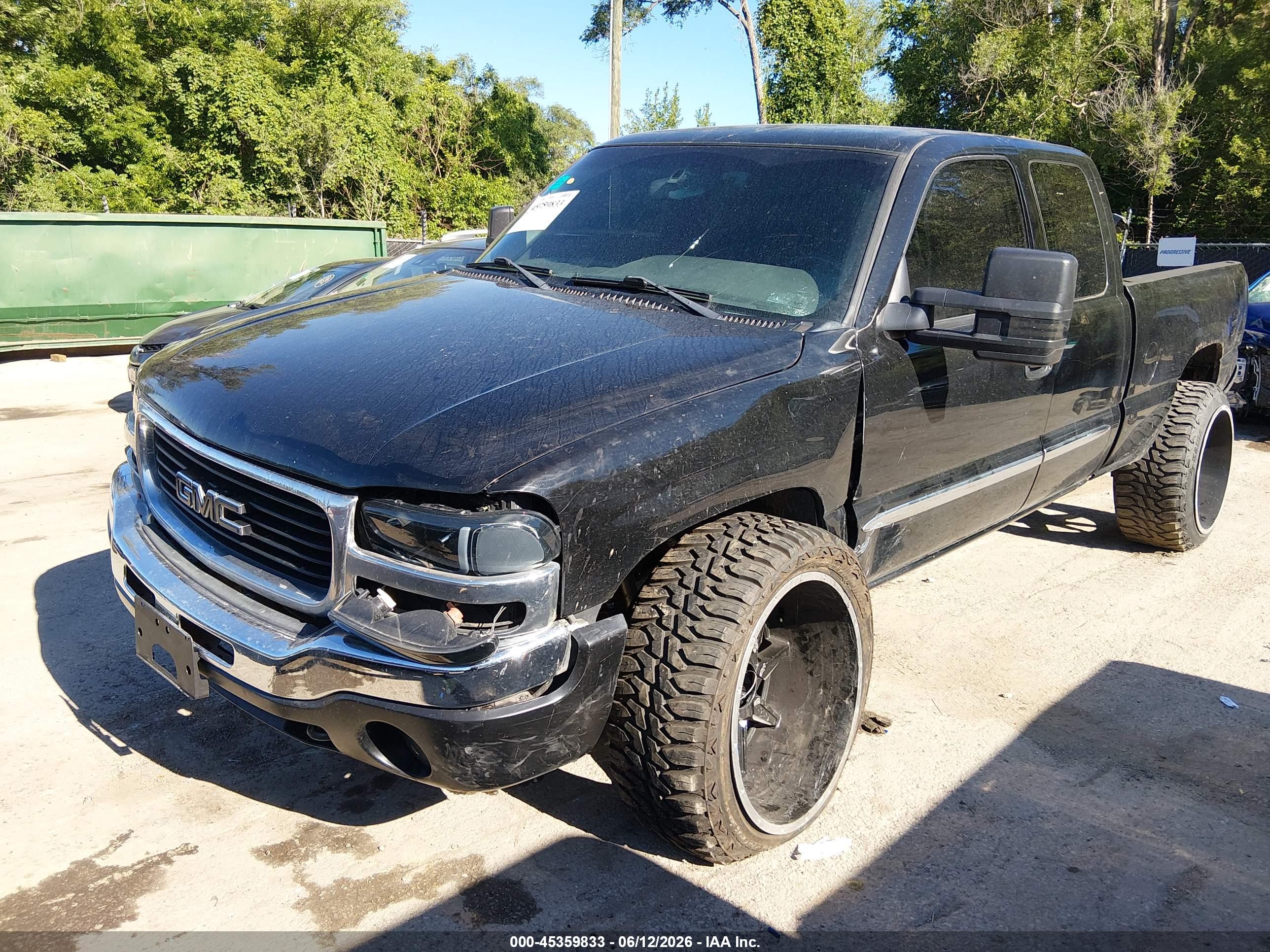 GMC SIERRA image 6