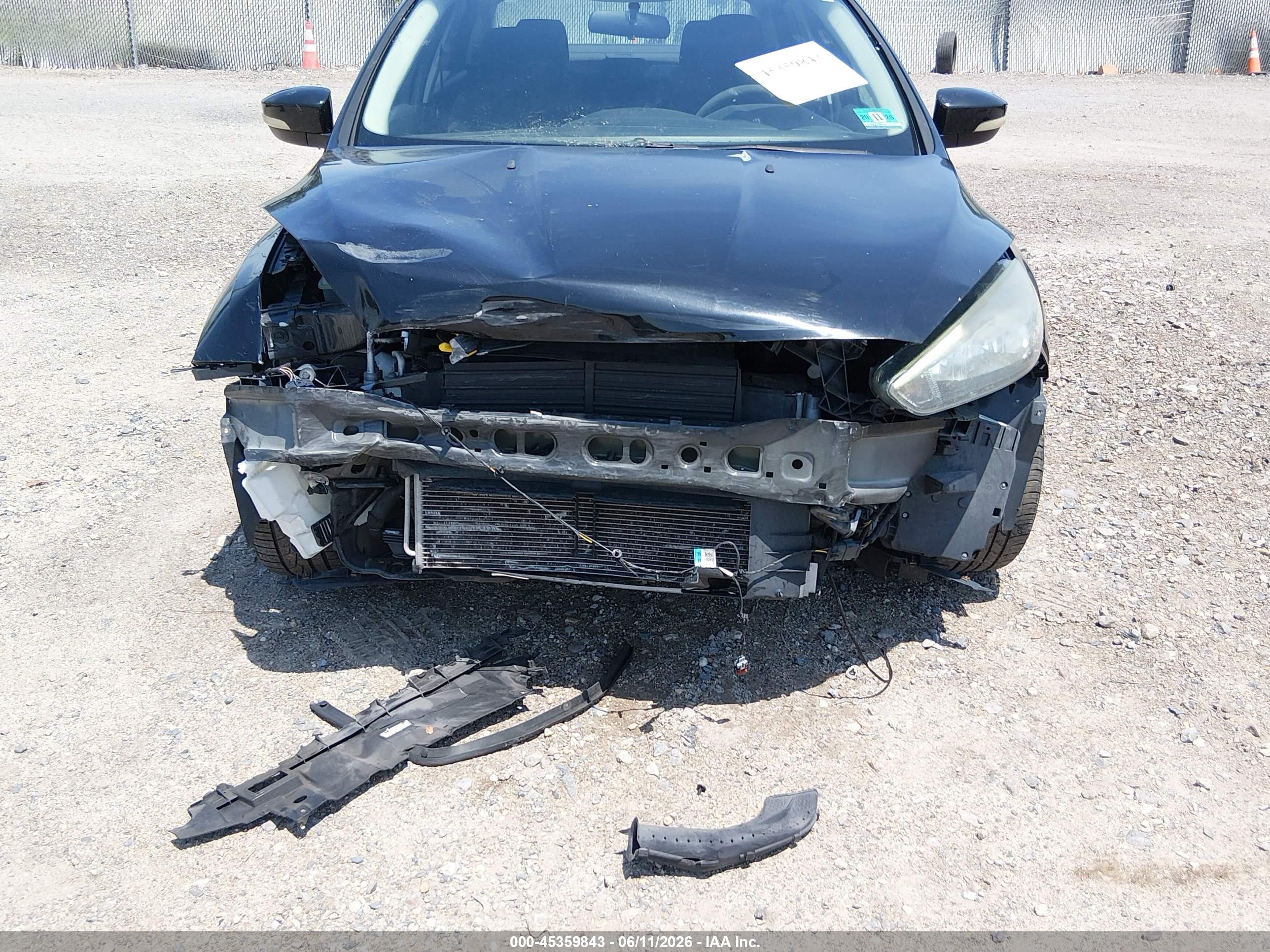 FORD FOCUS image 6