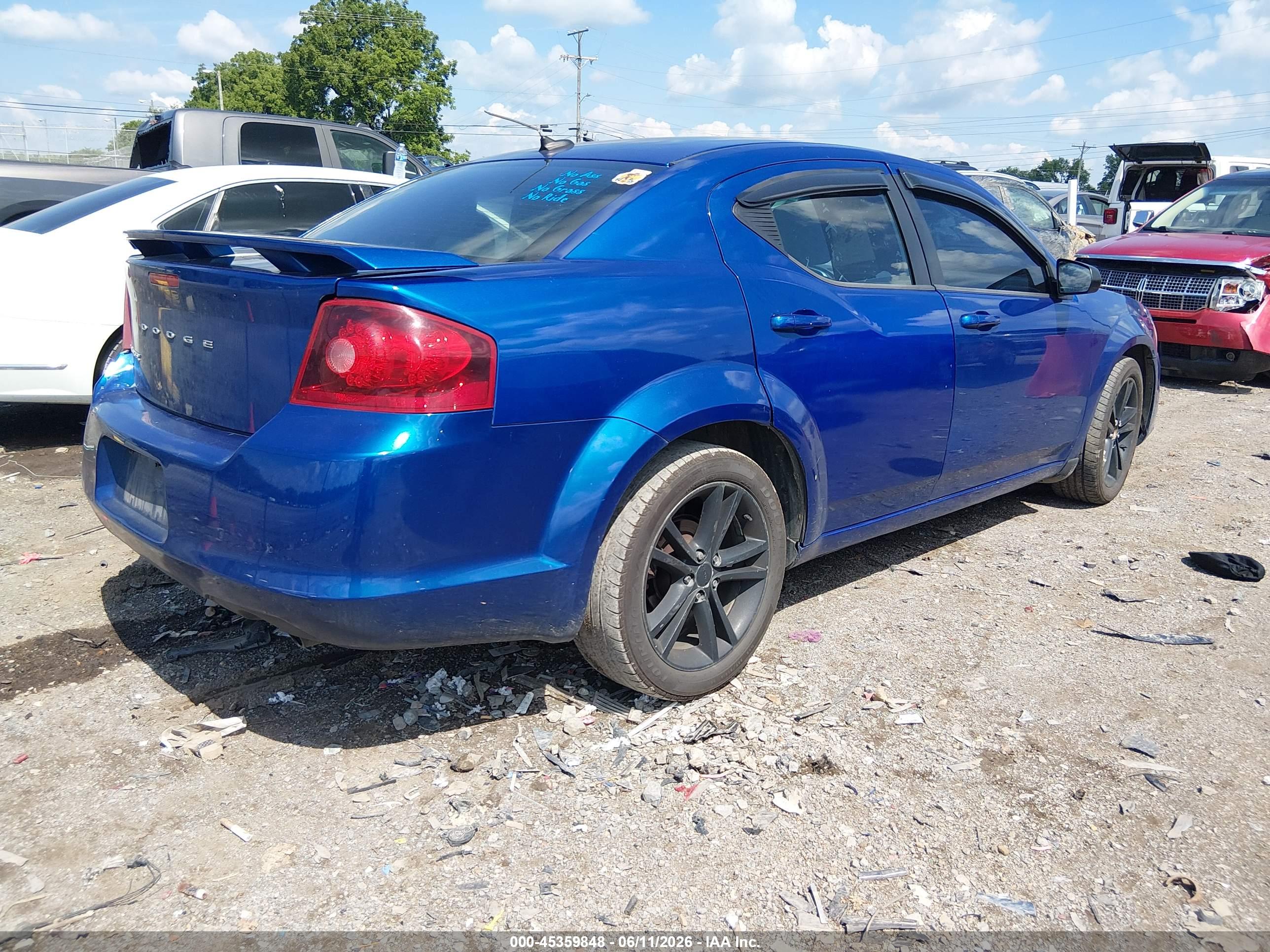 DODGE AVENGER image 4