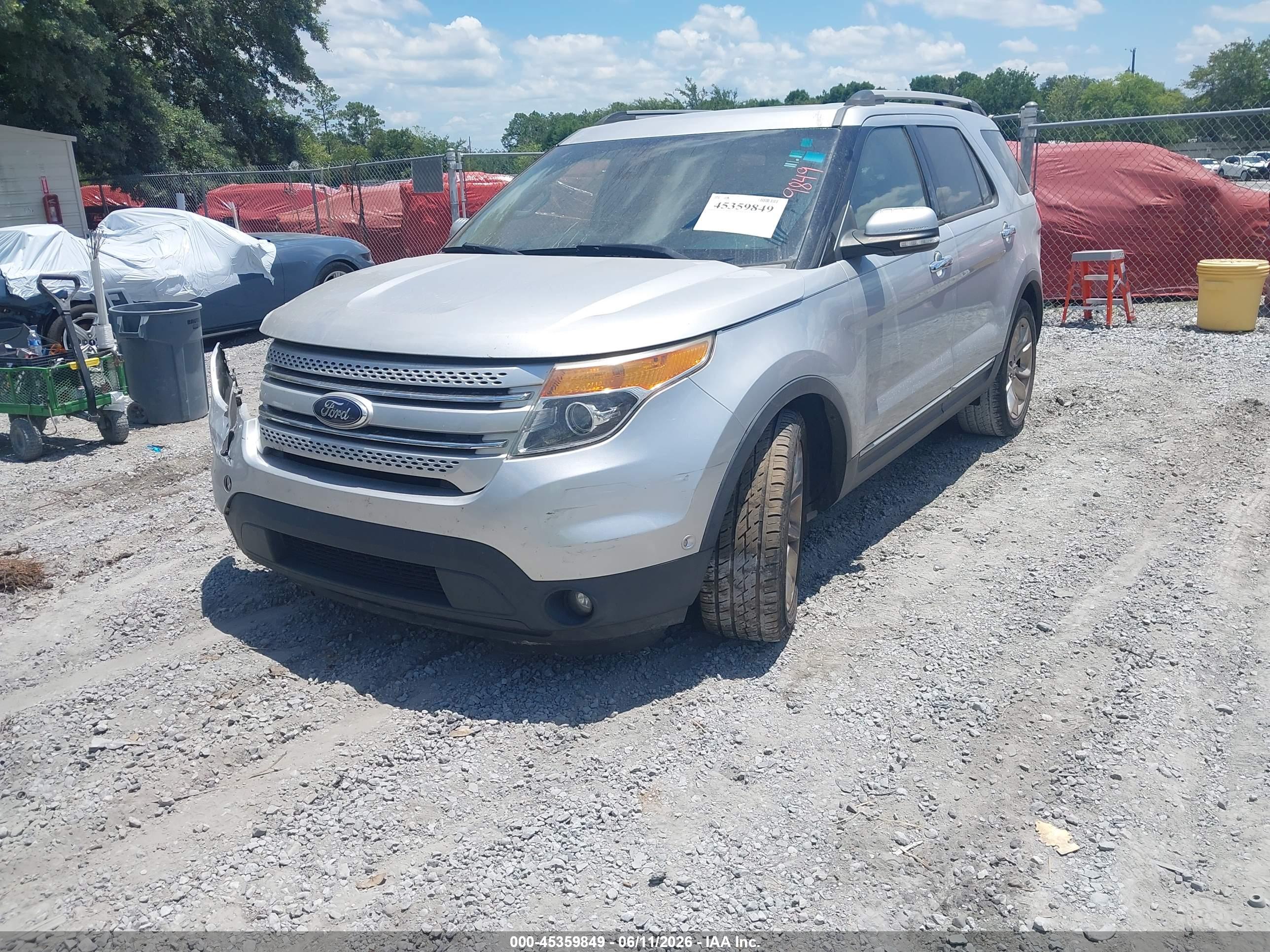 FORD EXPLORER image 2