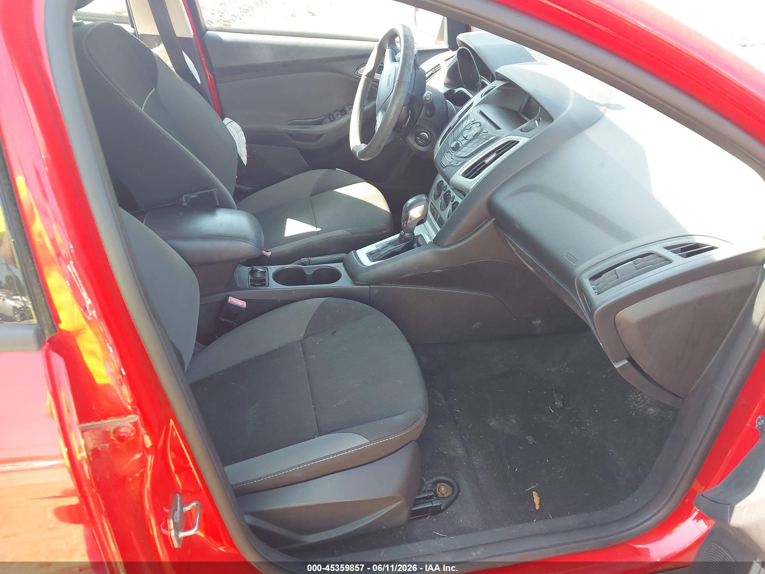 FORD FOCUS image 5