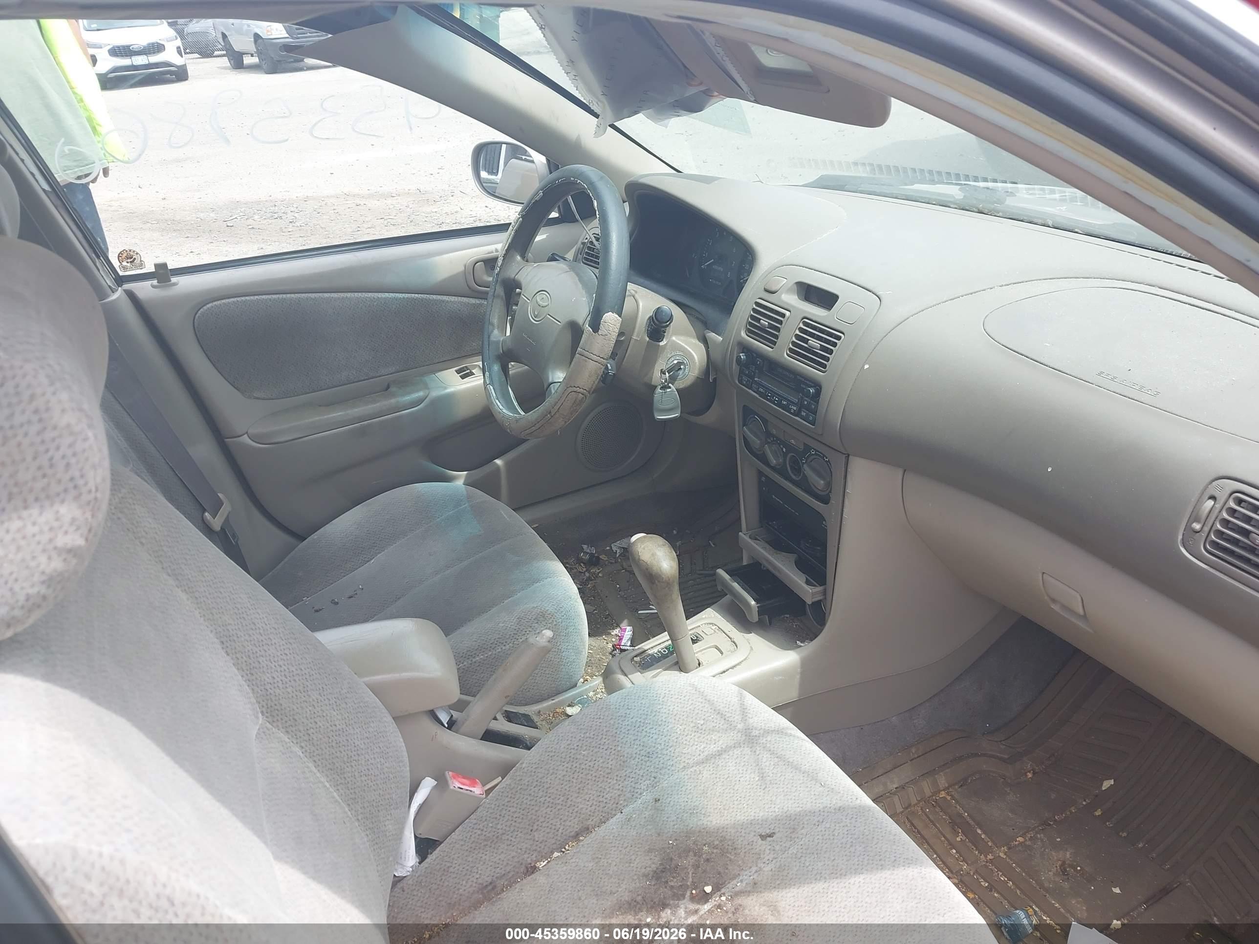 TOYOTA COROLLA image 5