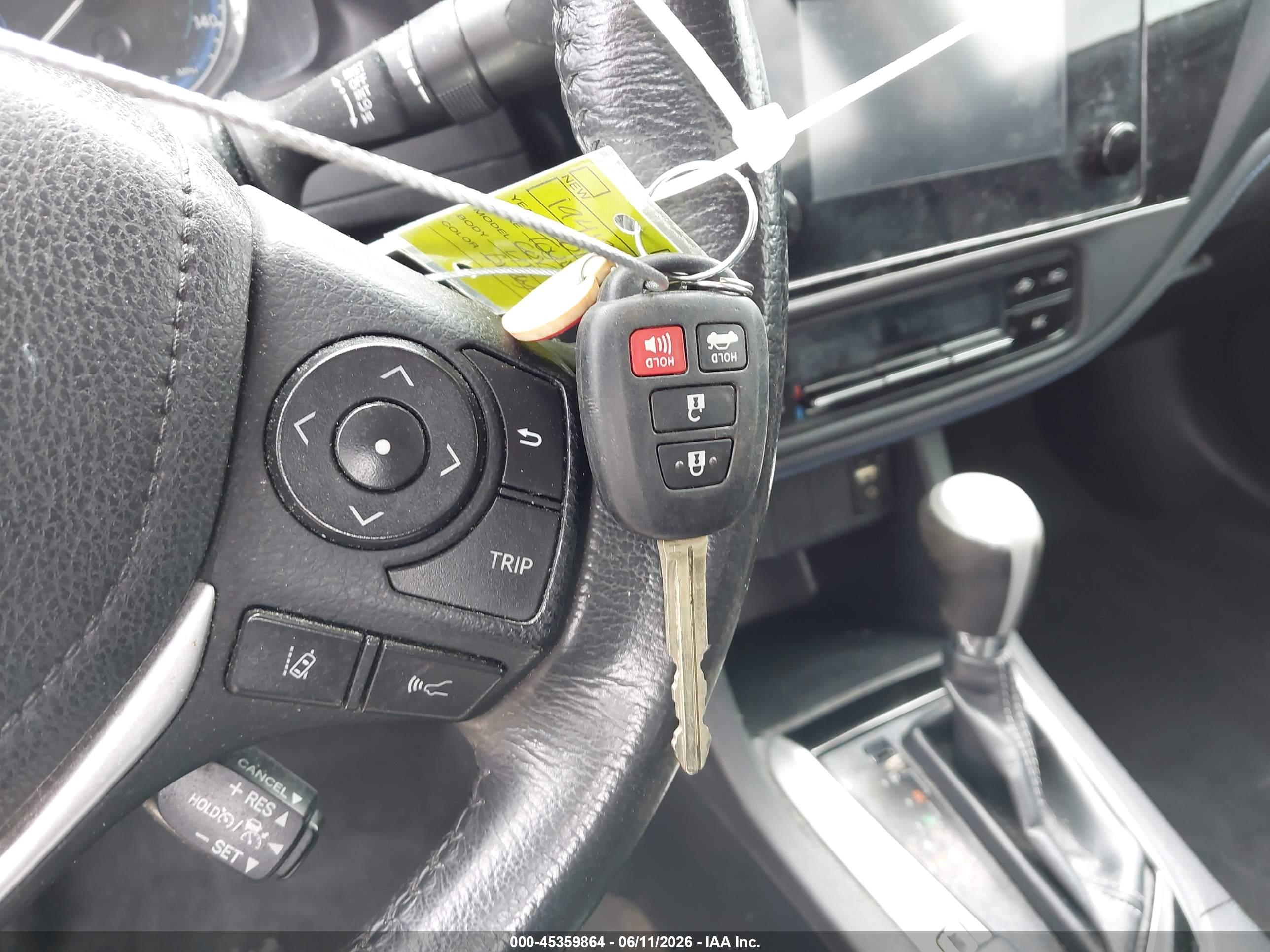TOYOTA COROLLA image 11