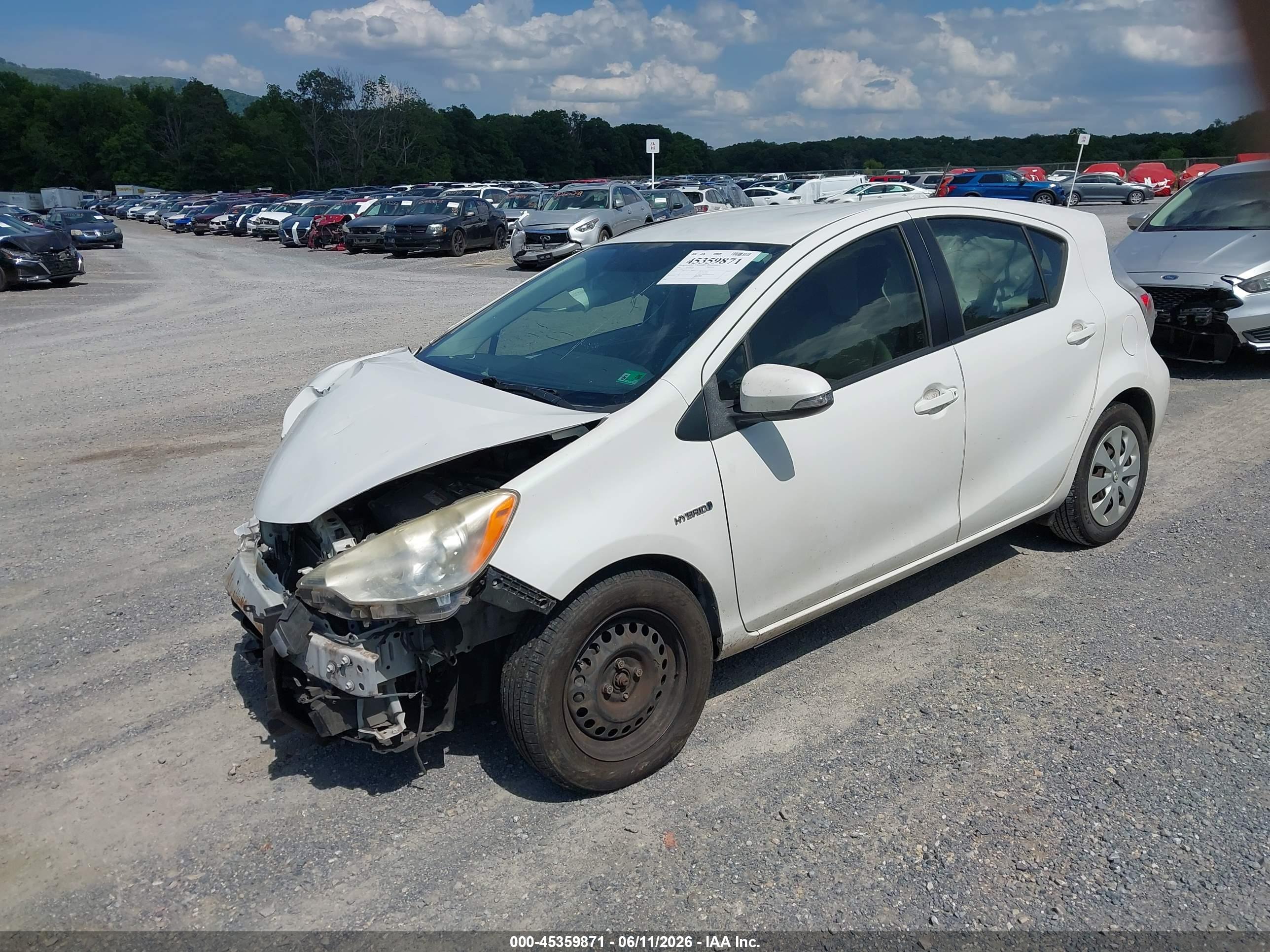 TOYOTA PRIUS image 2