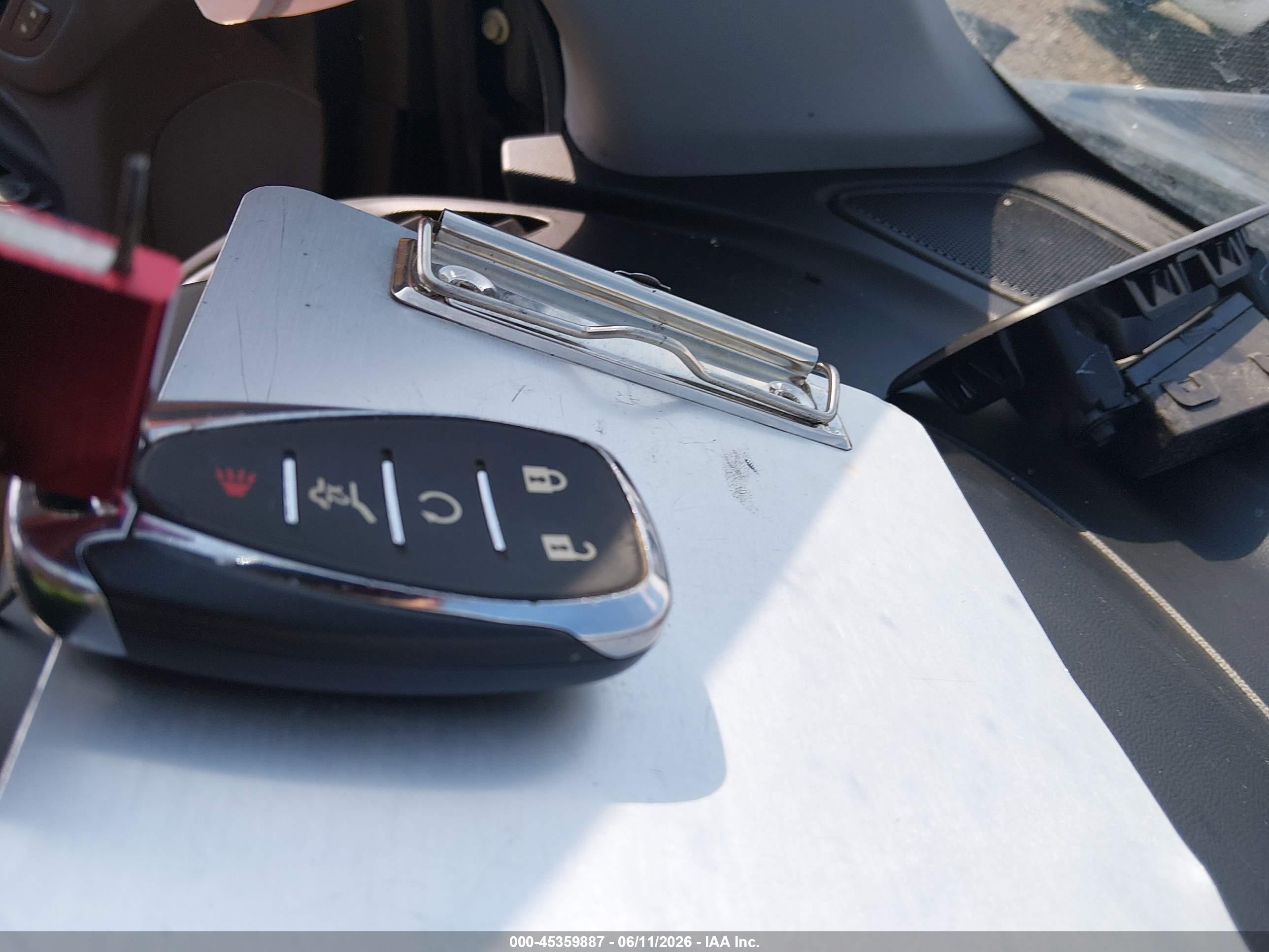 CHEVROLET EQUINOX image 11