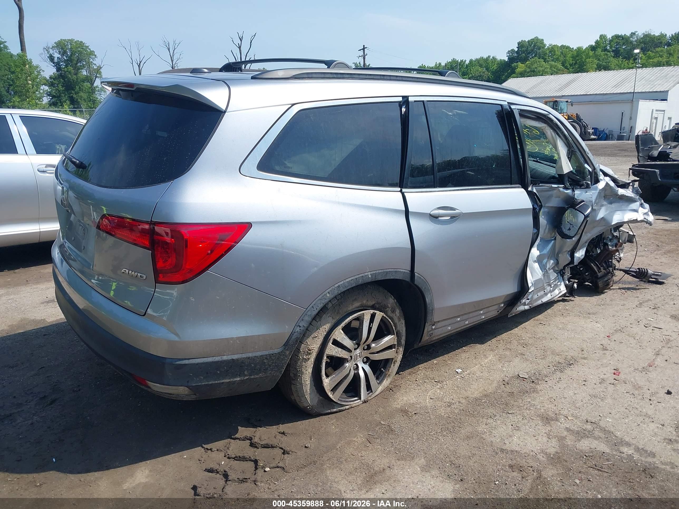 HONDA PILOT image 4