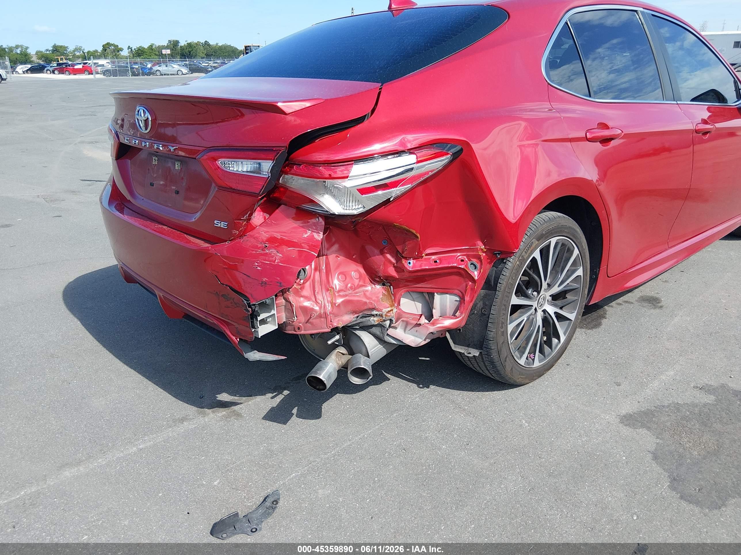 TOYOTA CAMRY image 6