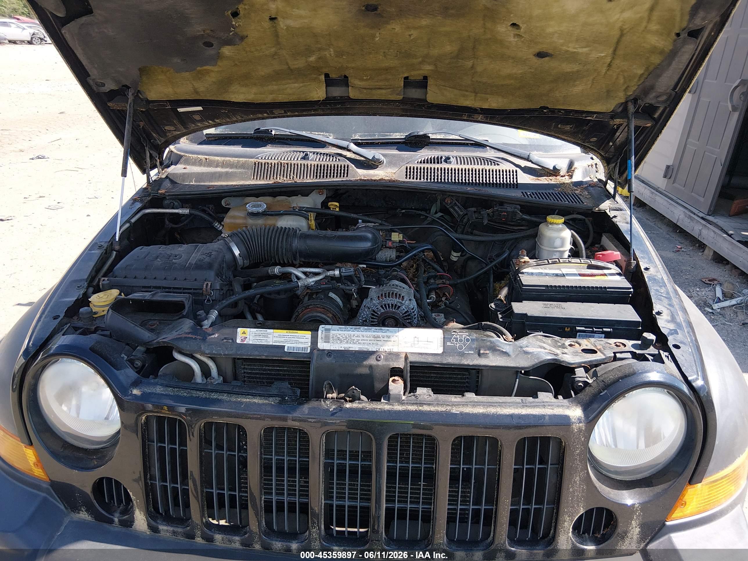 JEEP LIBERTY image 10