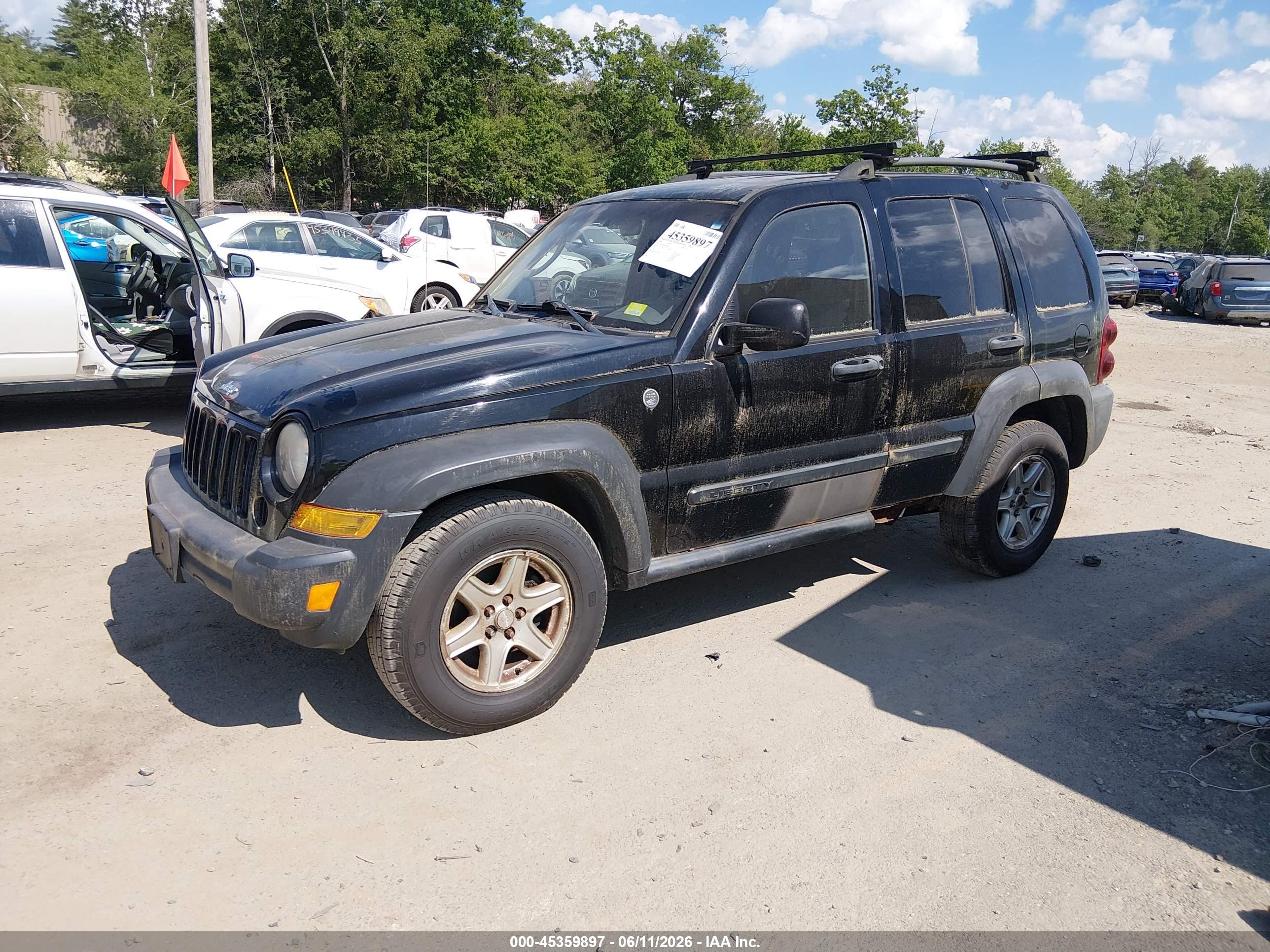 JEEP LIBERTY image 2